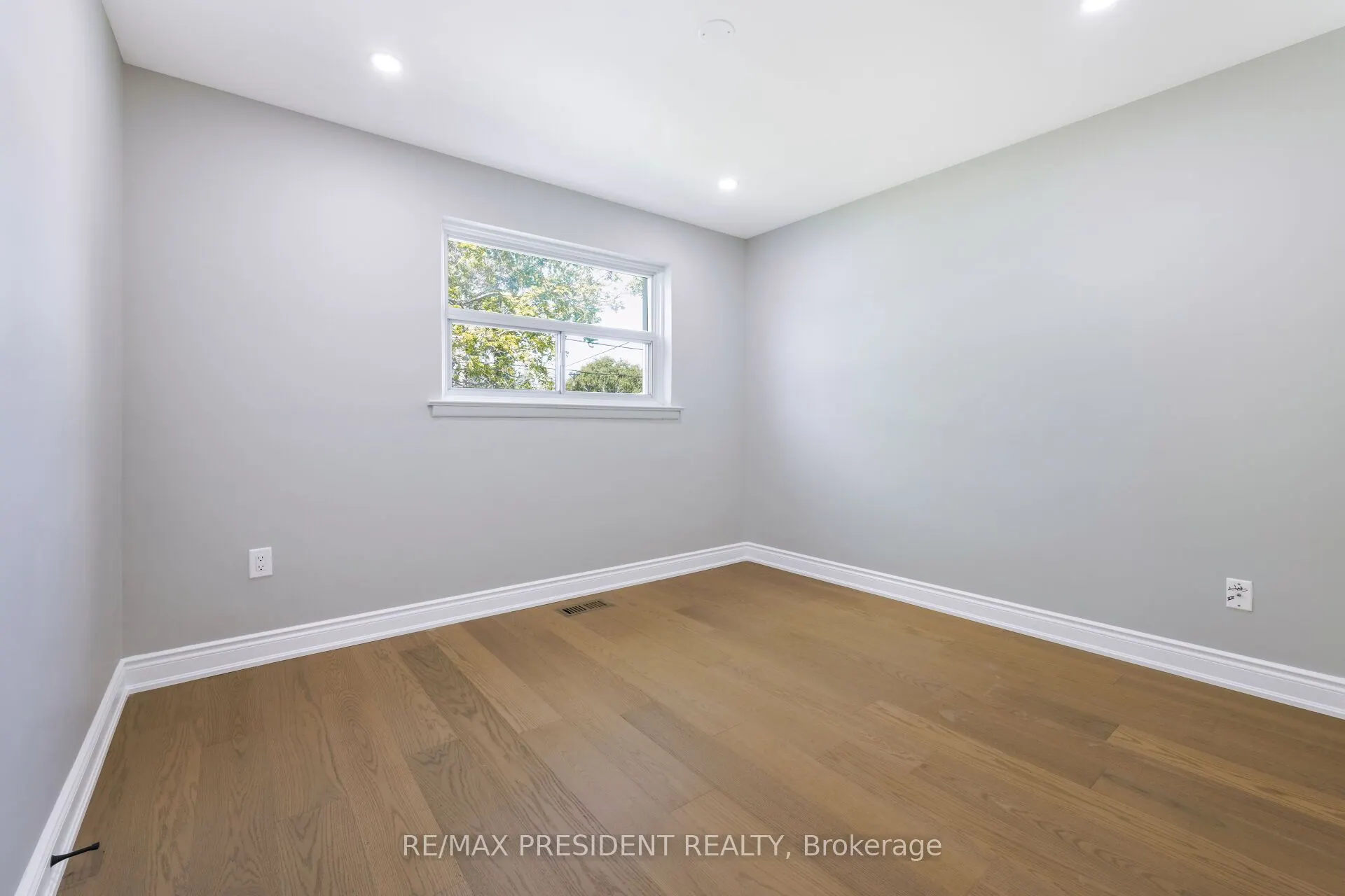 2420 Edenhurst Drive