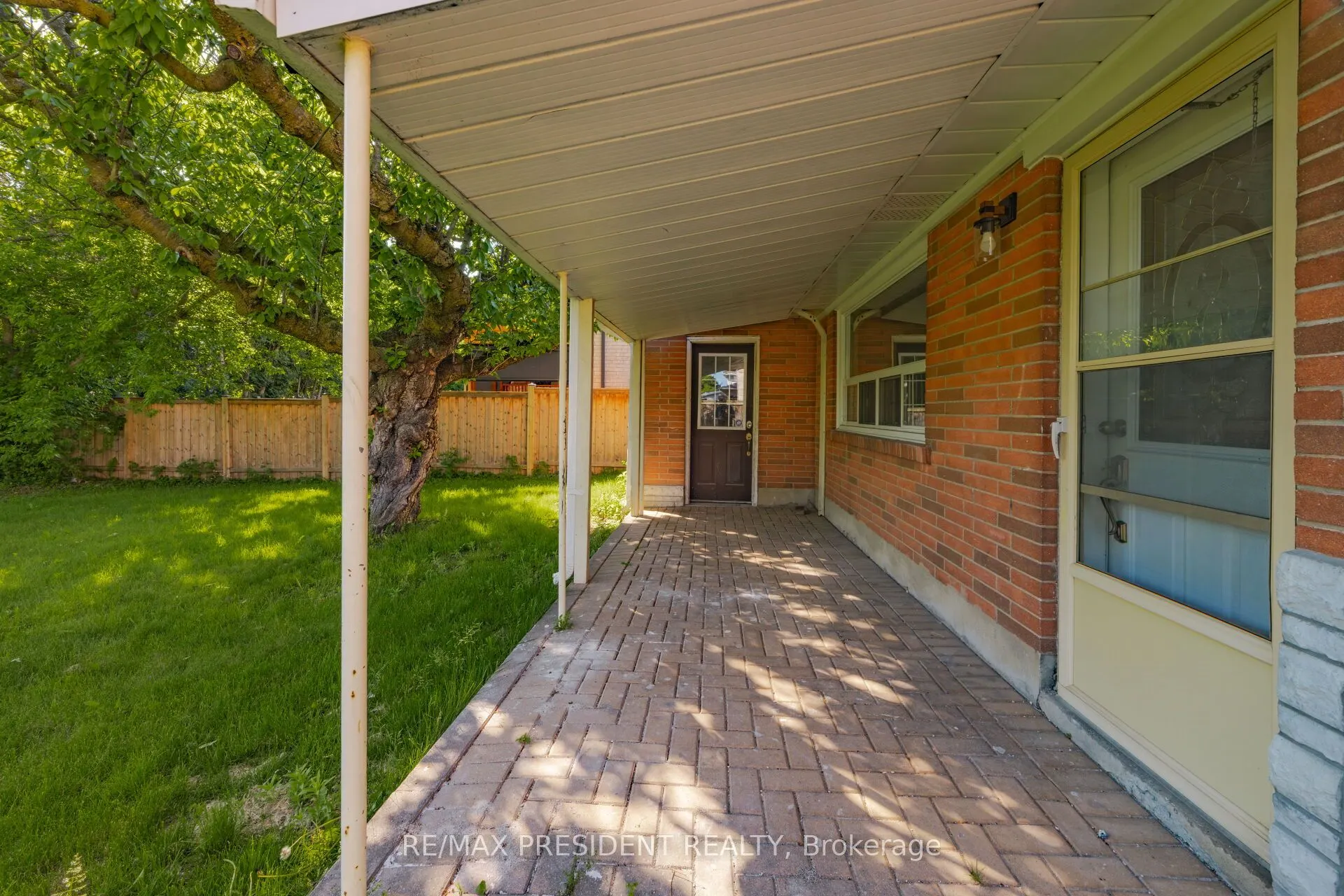 2420 Edenhurst Drive