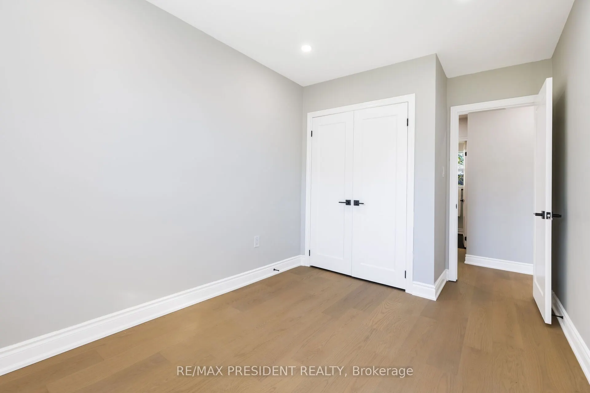 2420 Edenhurst Drive