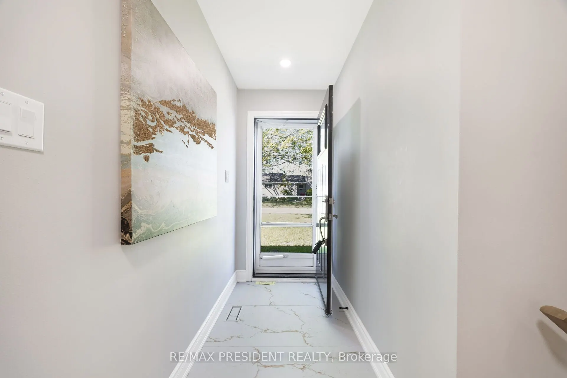 2420 Edenhurst Drive