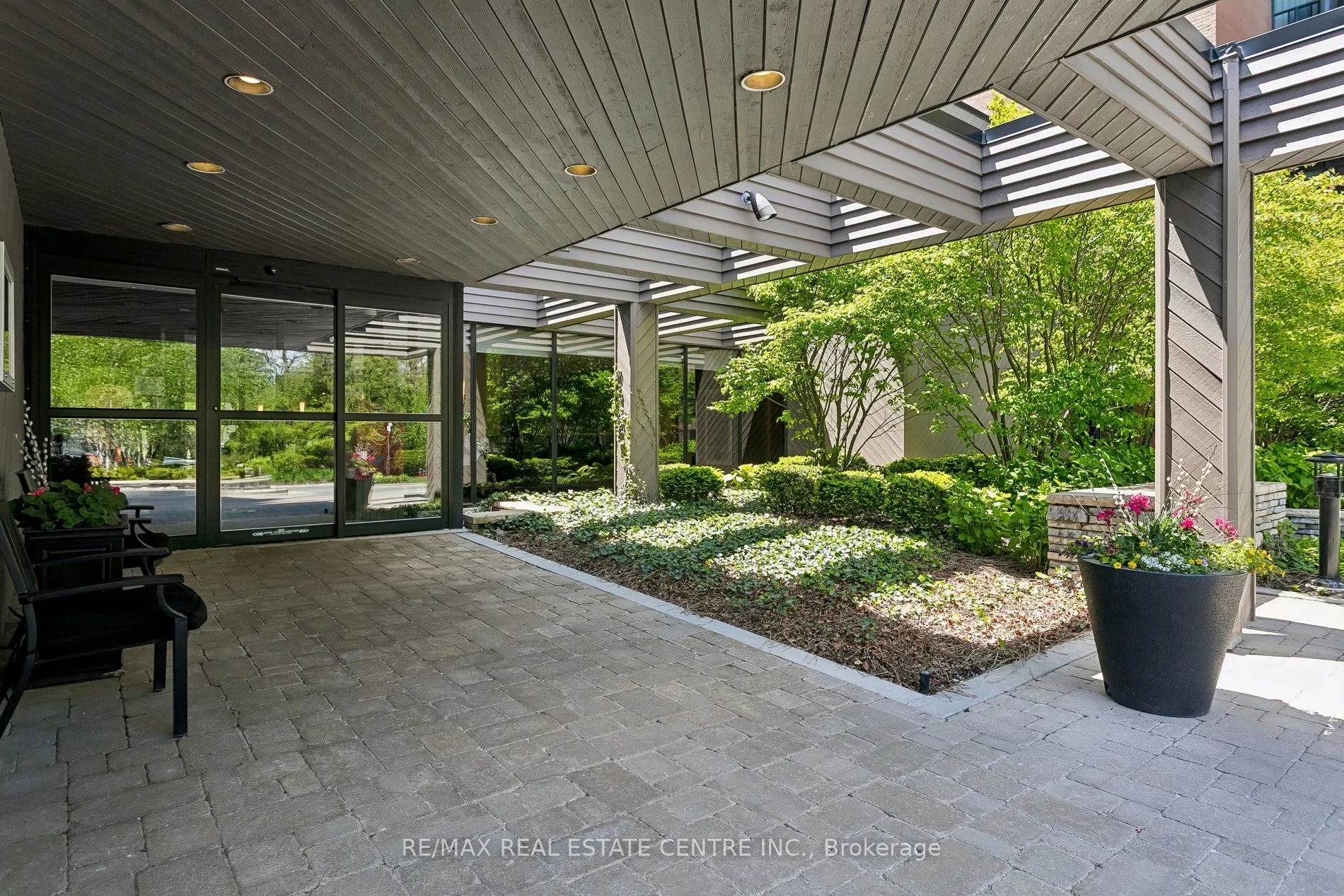 1400 Dixie Road #609