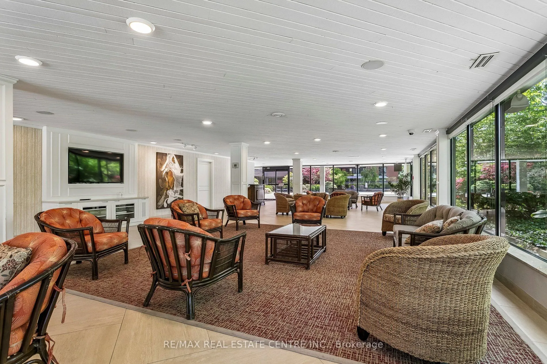 1400 Dixie Road #609