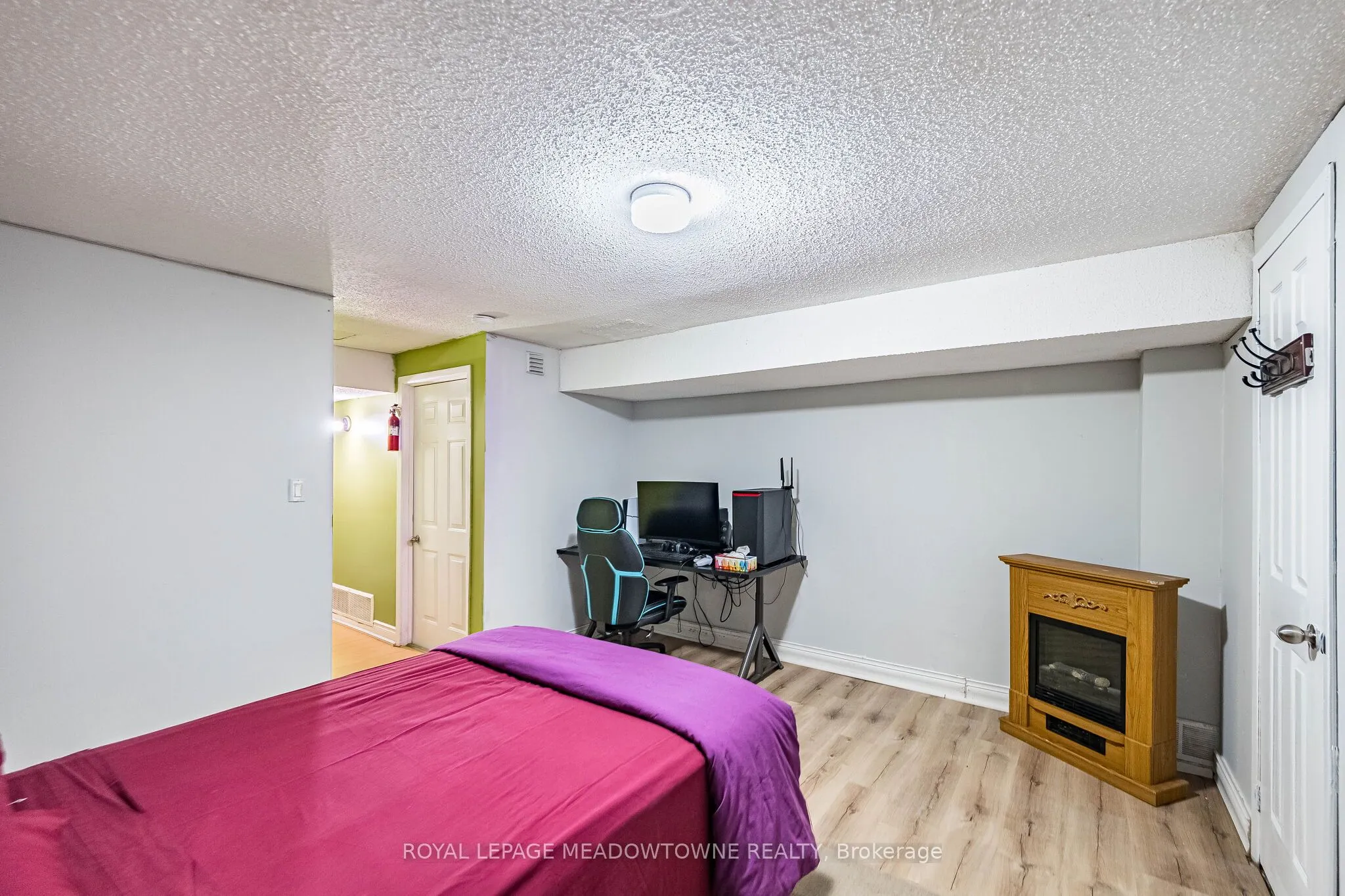 1157 Kos Boulevard