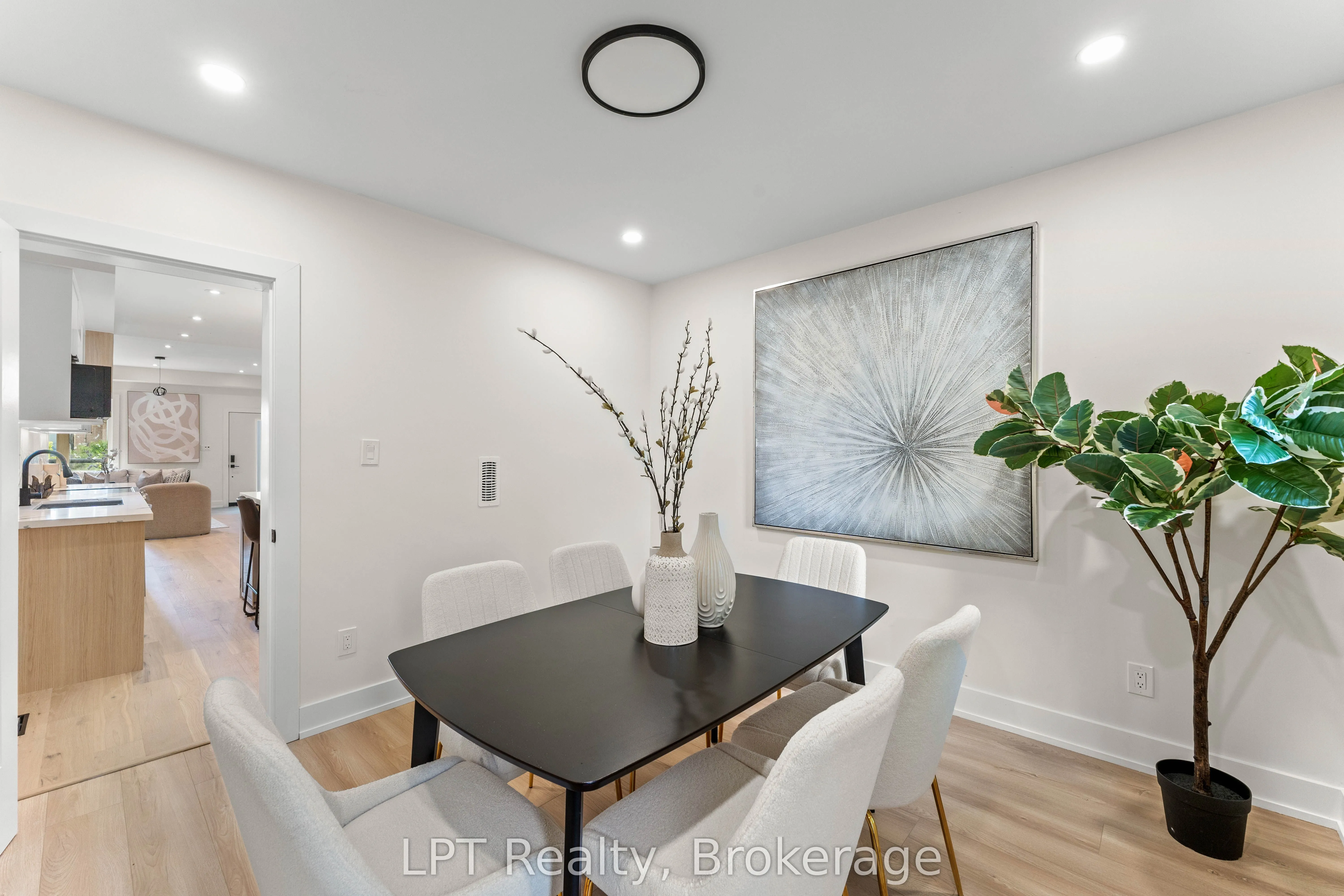 204 Franklin Avenue
