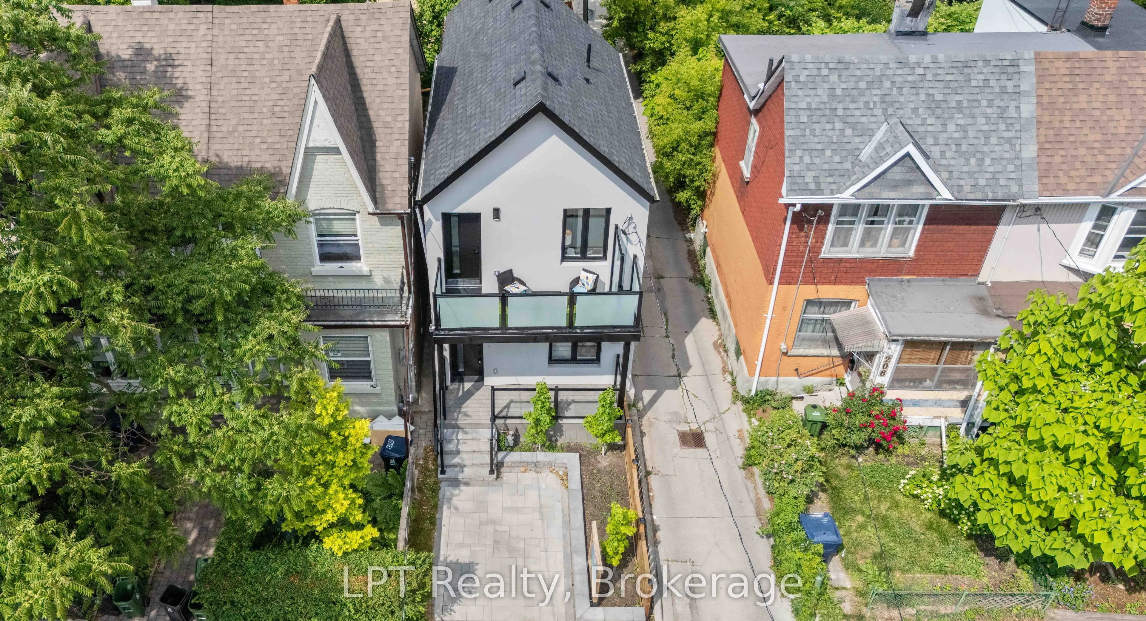 204 Franklin Avenue