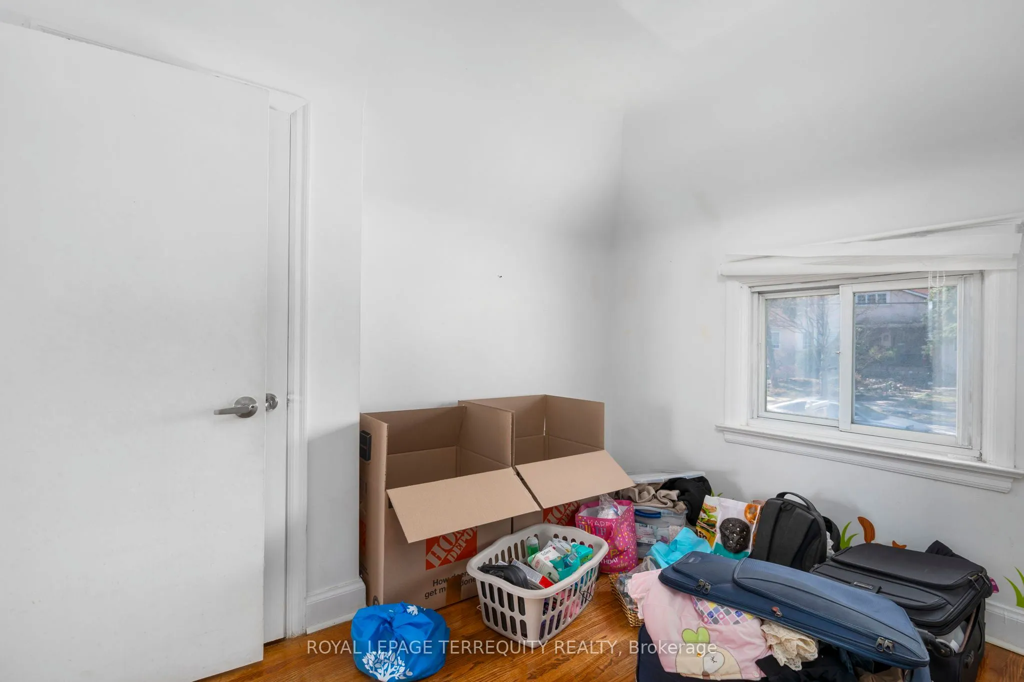 64 Pelmo Crescent