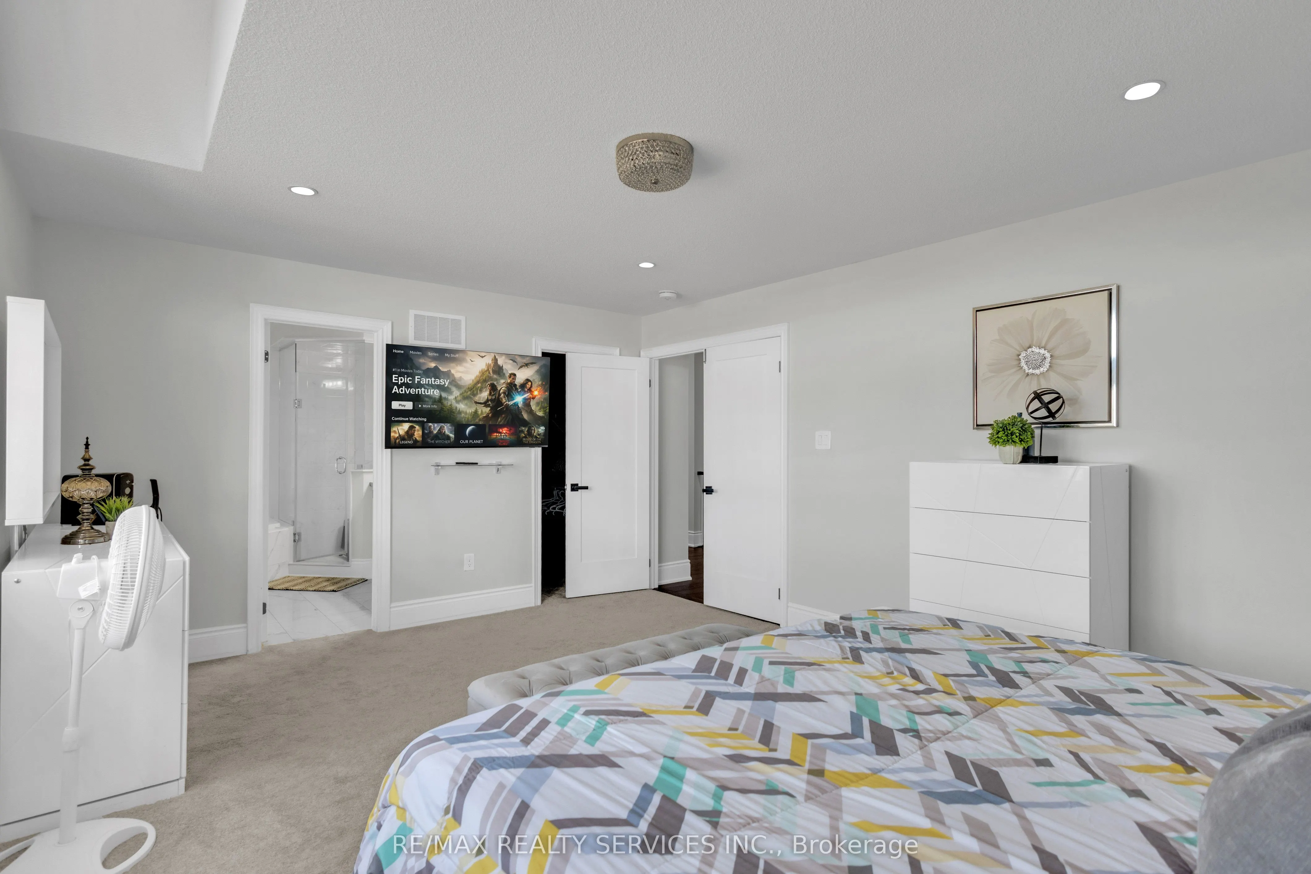 40 Rosewell Crescent