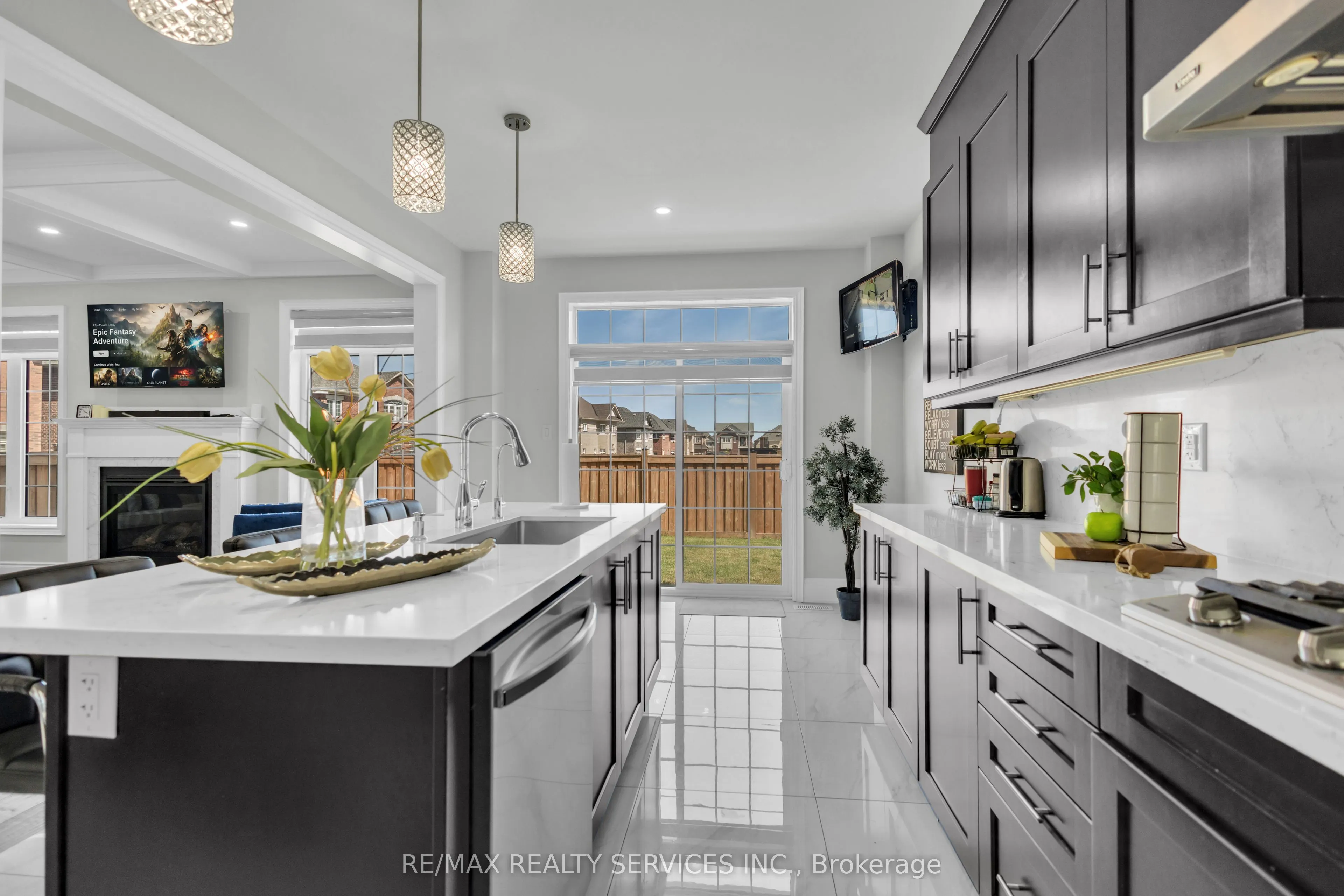 40 Rosewell Crescent