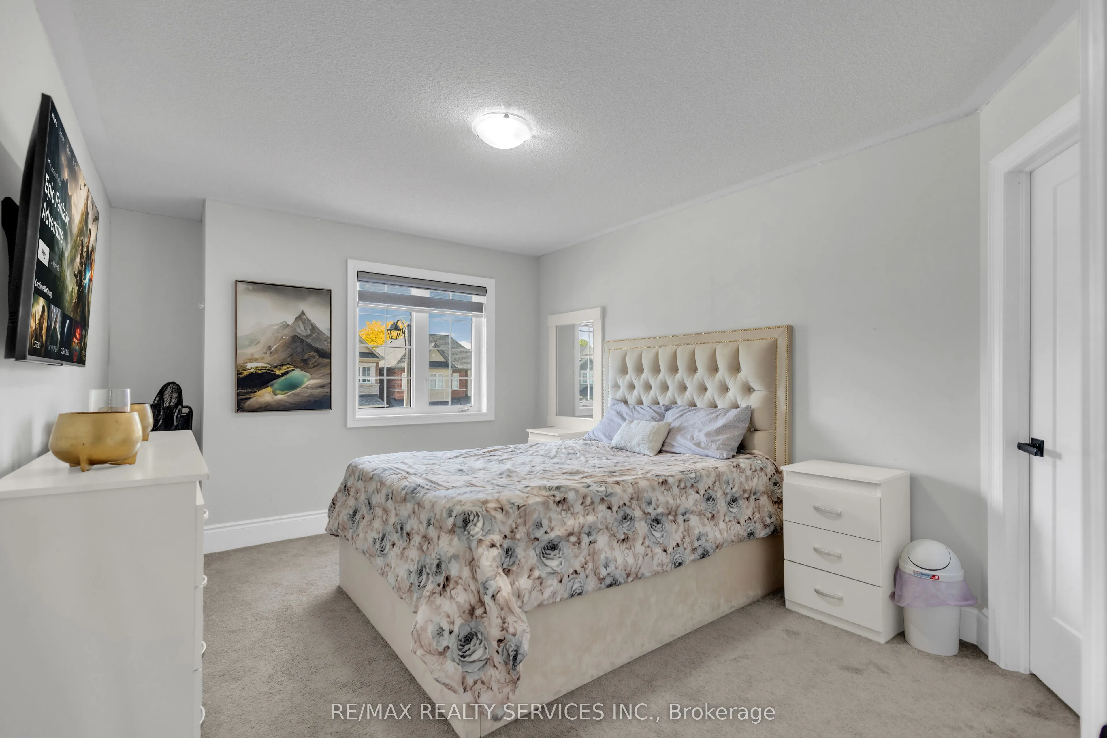 40 Rosewell Crescent