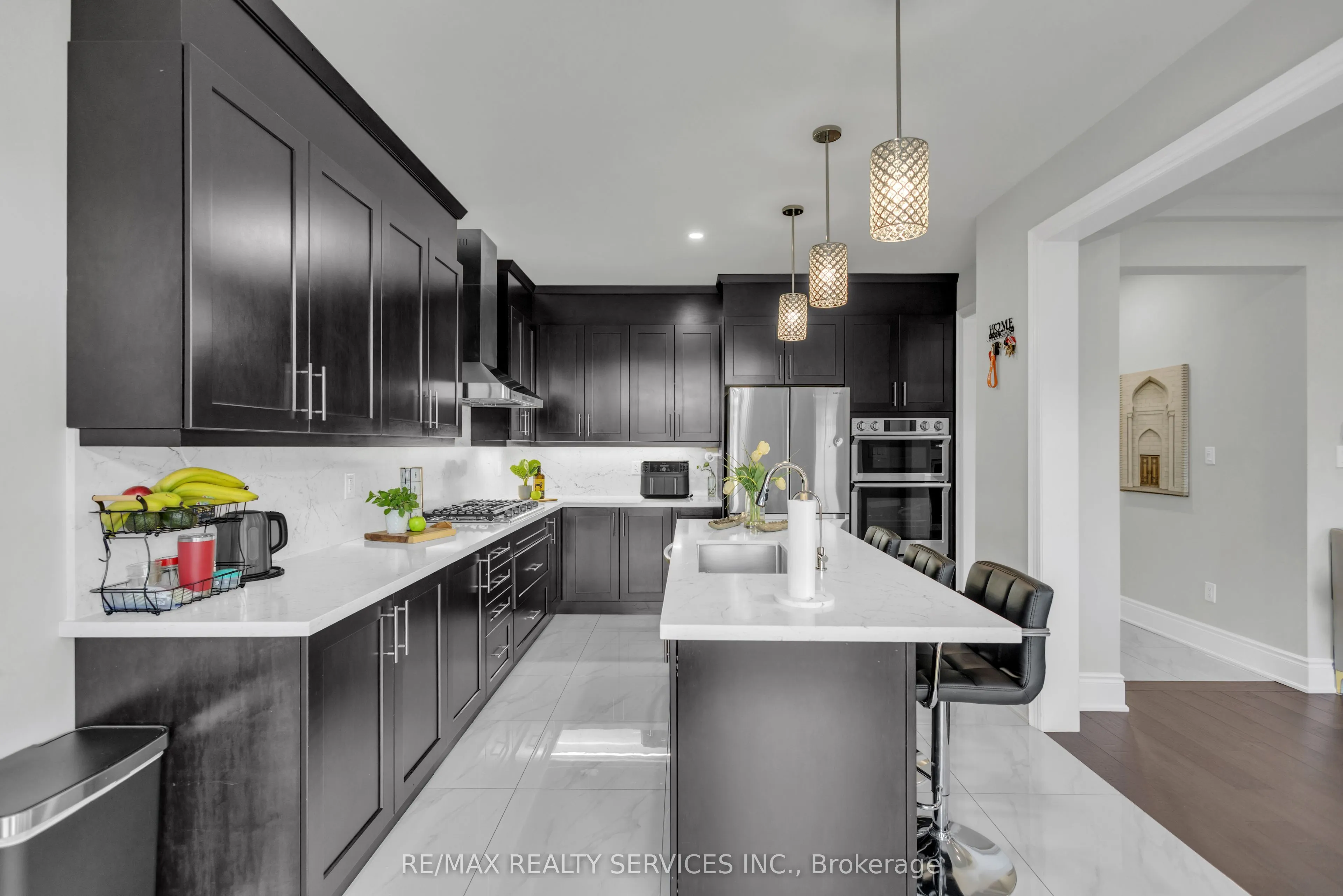 40 Rosewell Crescent