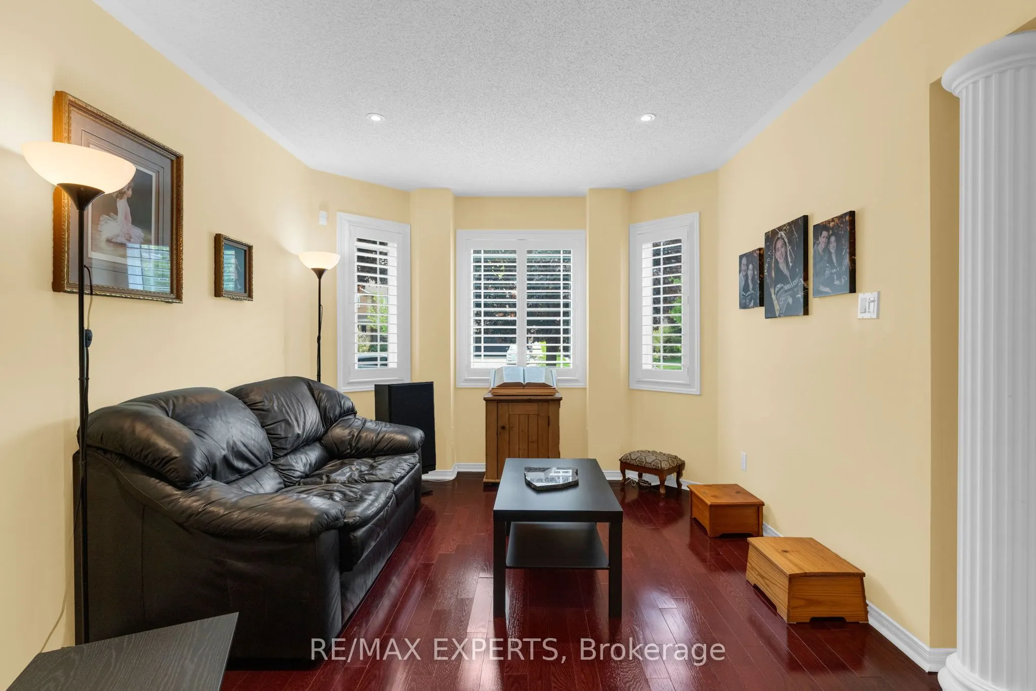 45 Sunkist Valley Road