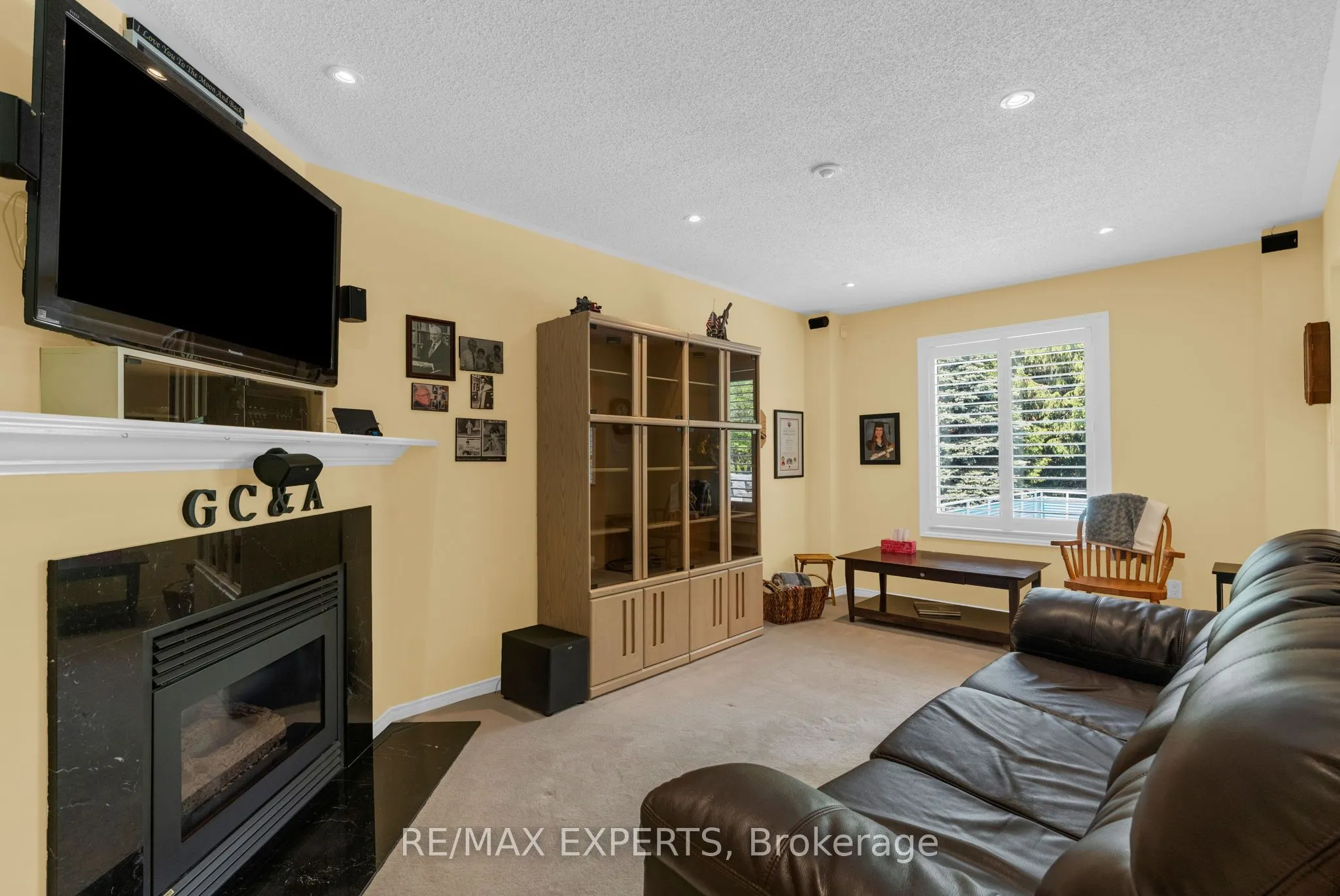 45 Sunkist Valley Road