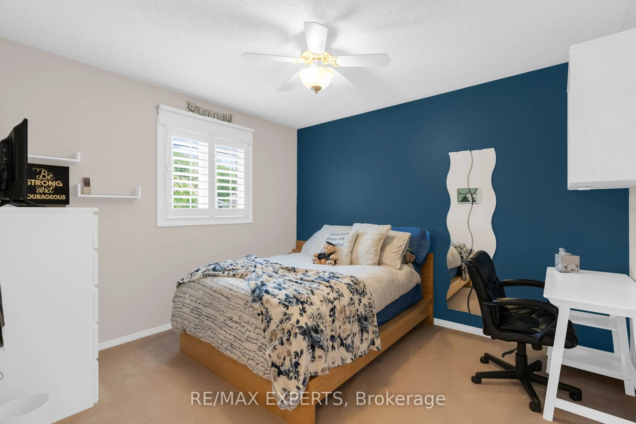 45 Sunkist Valley Road