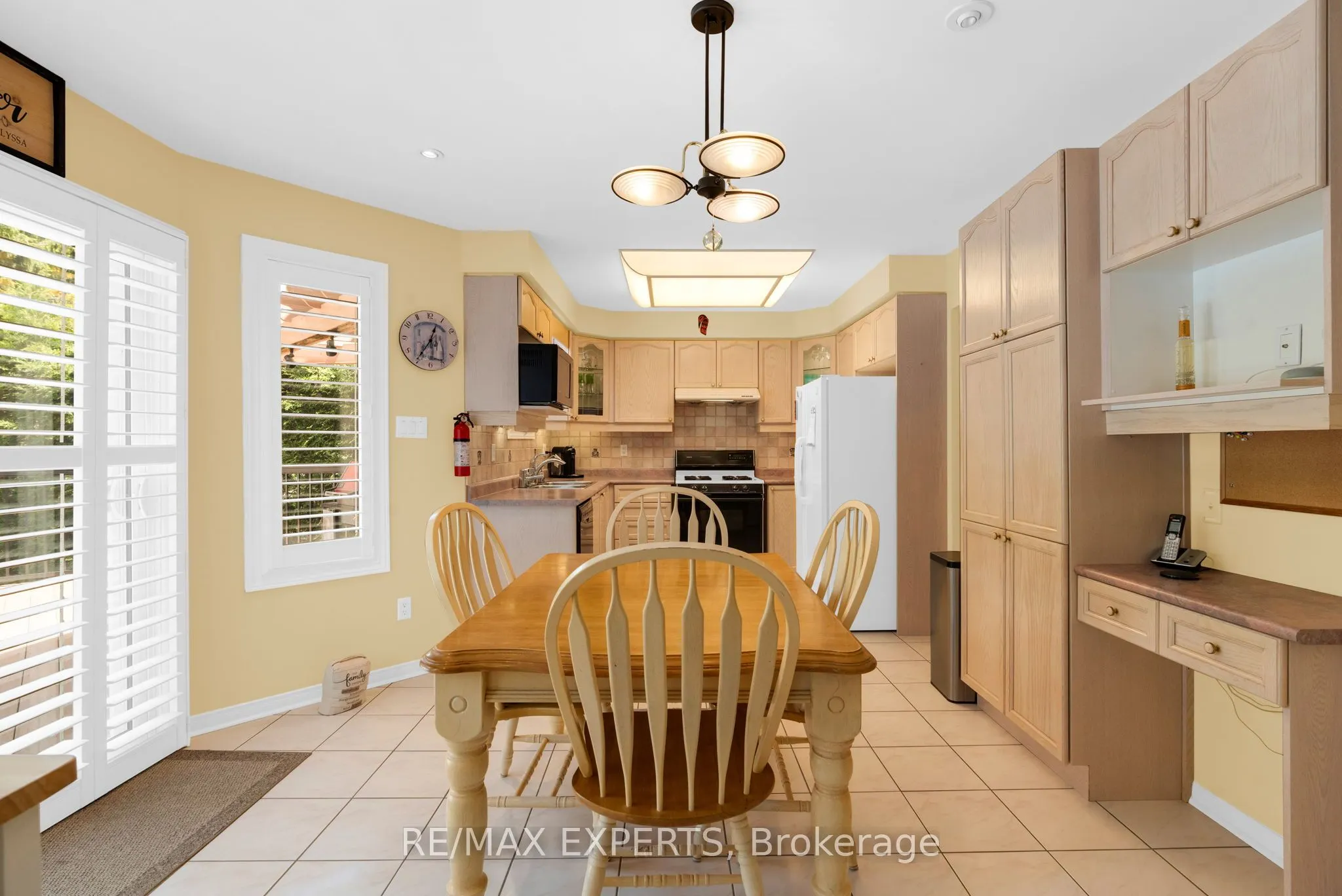 45 Sunkist Valley Road