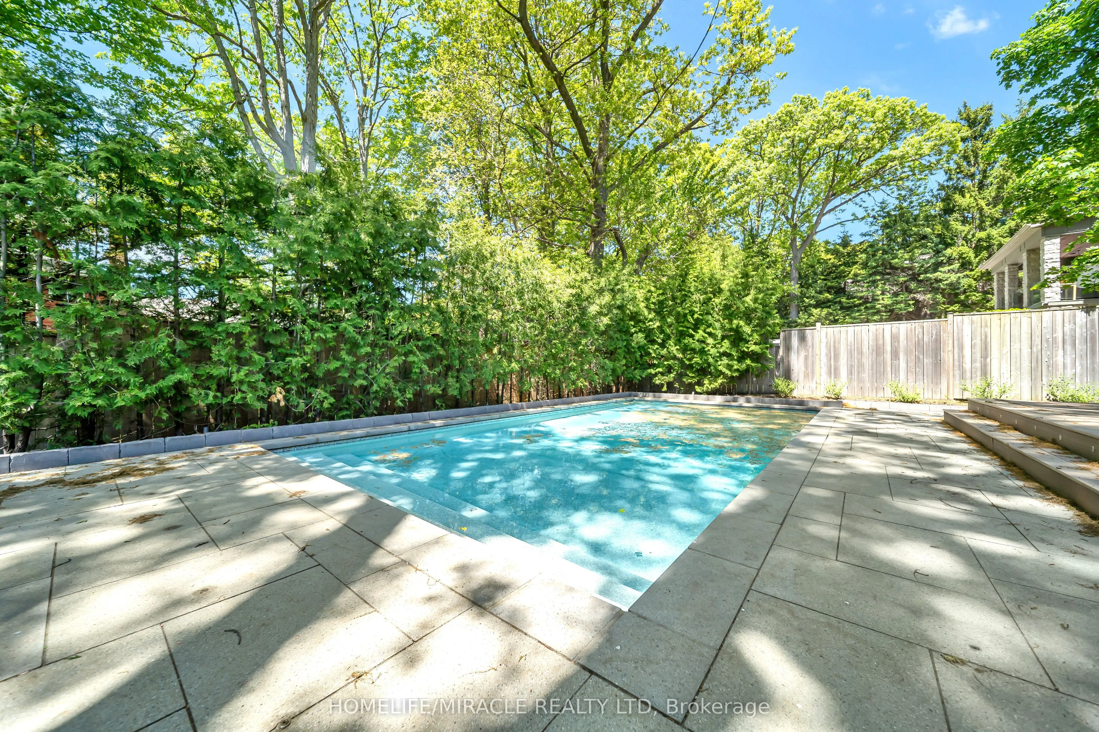 271 Oakhill Road