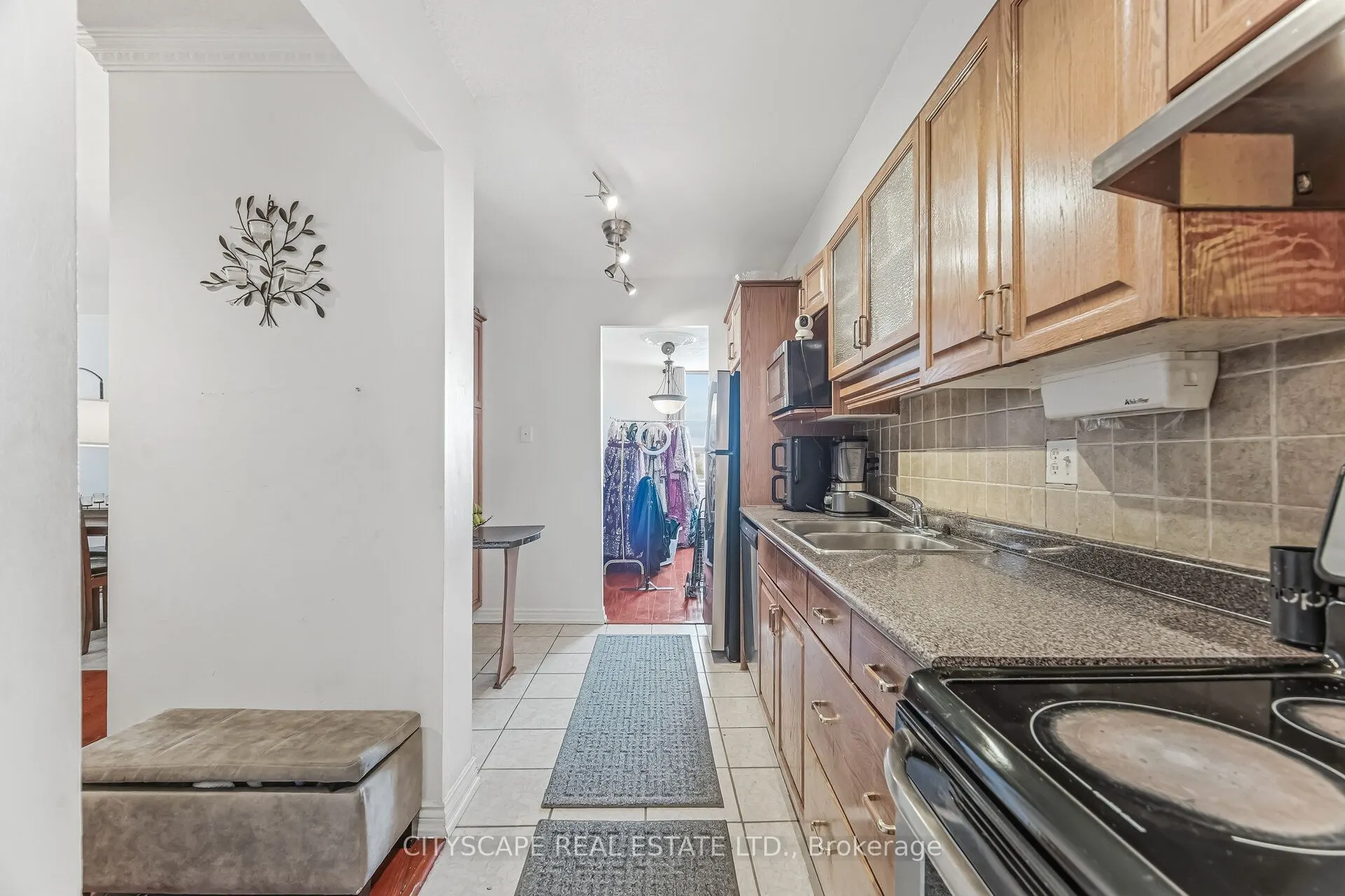 20 Mississauga Valley Boulevard #1706