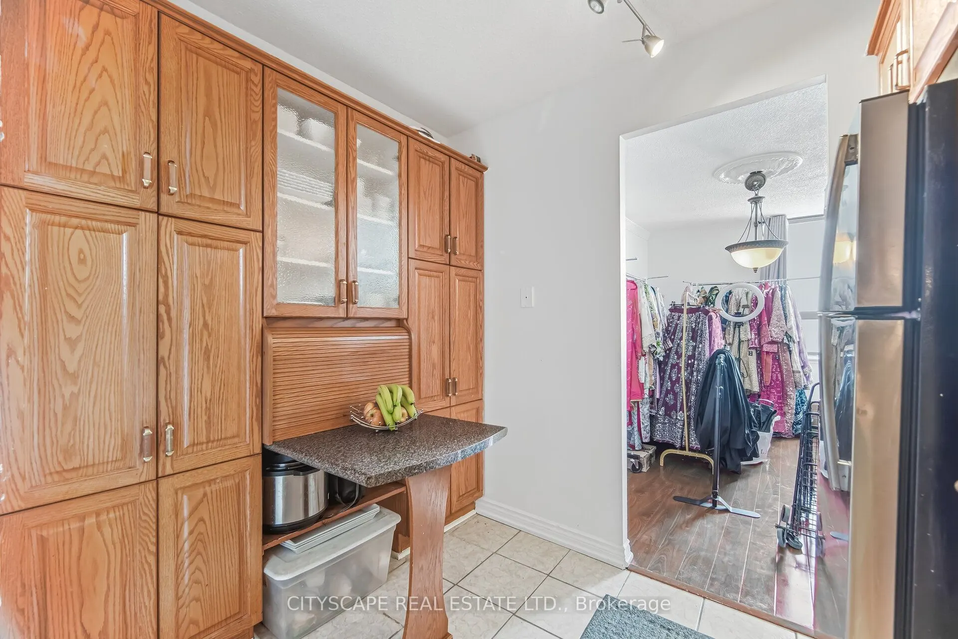 20 Mississauga Valley Boulevard #1706