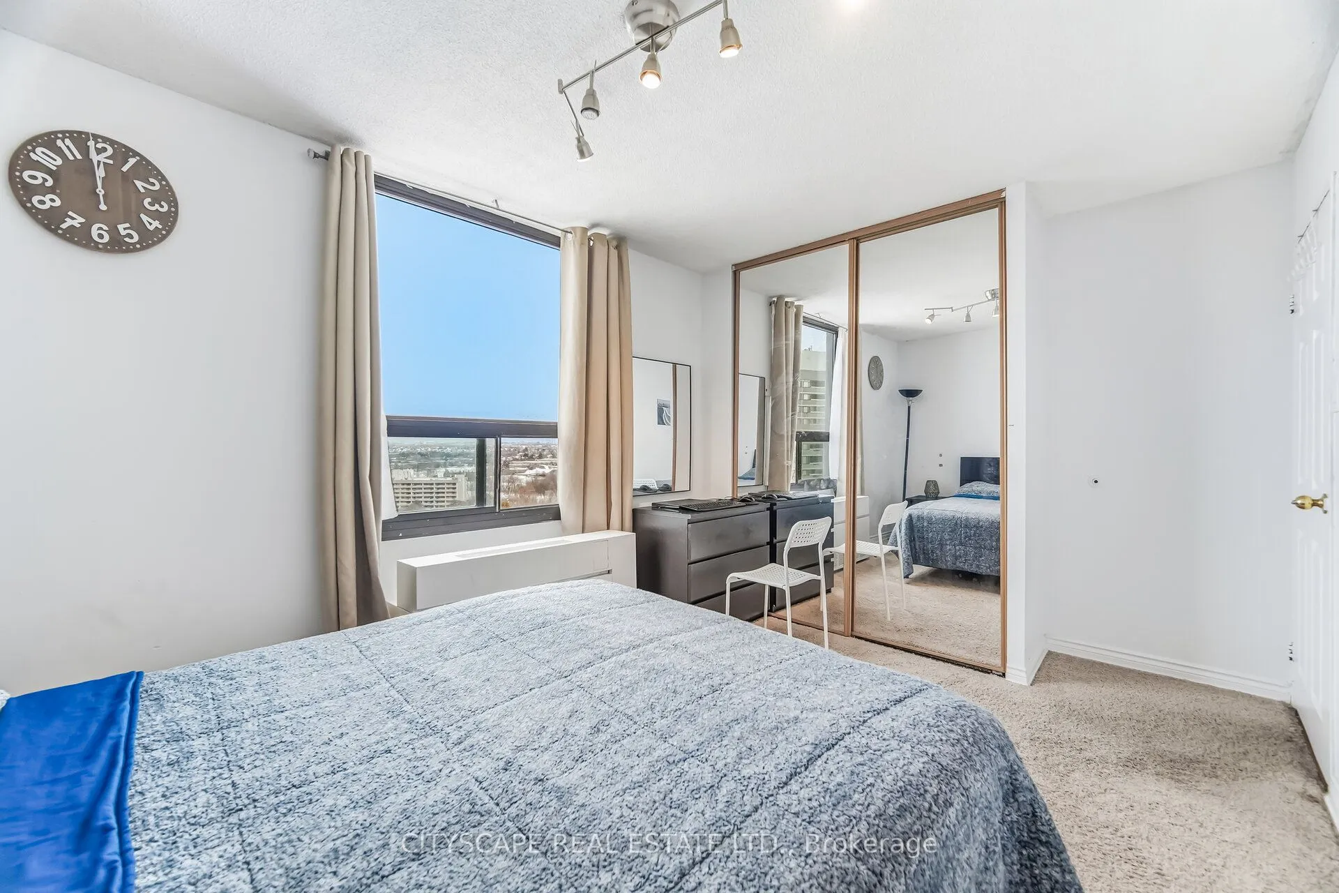 20 Mississauga Valley Boulevard #1706