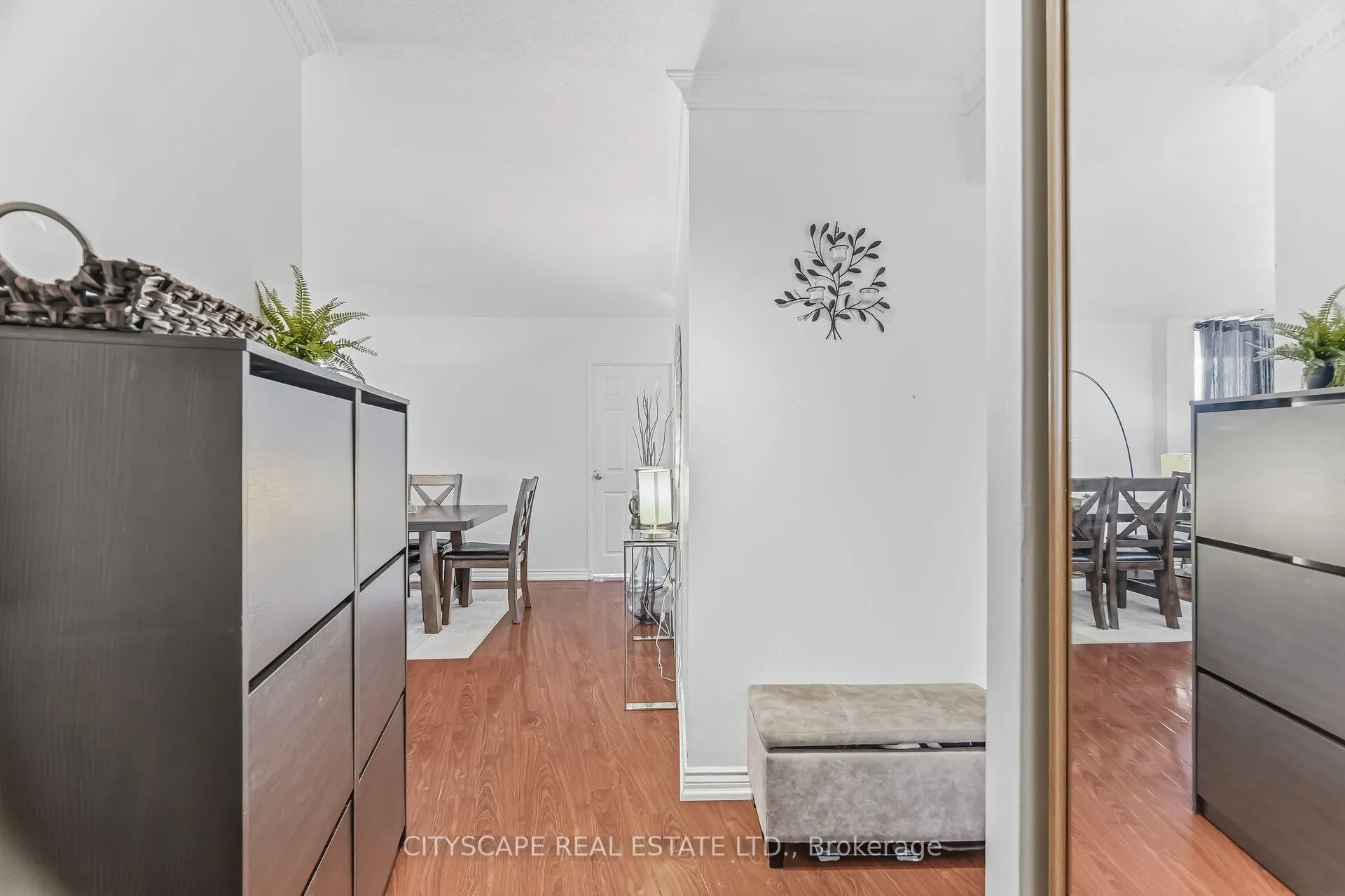 20 Mississauga Valley Boulevard #1706