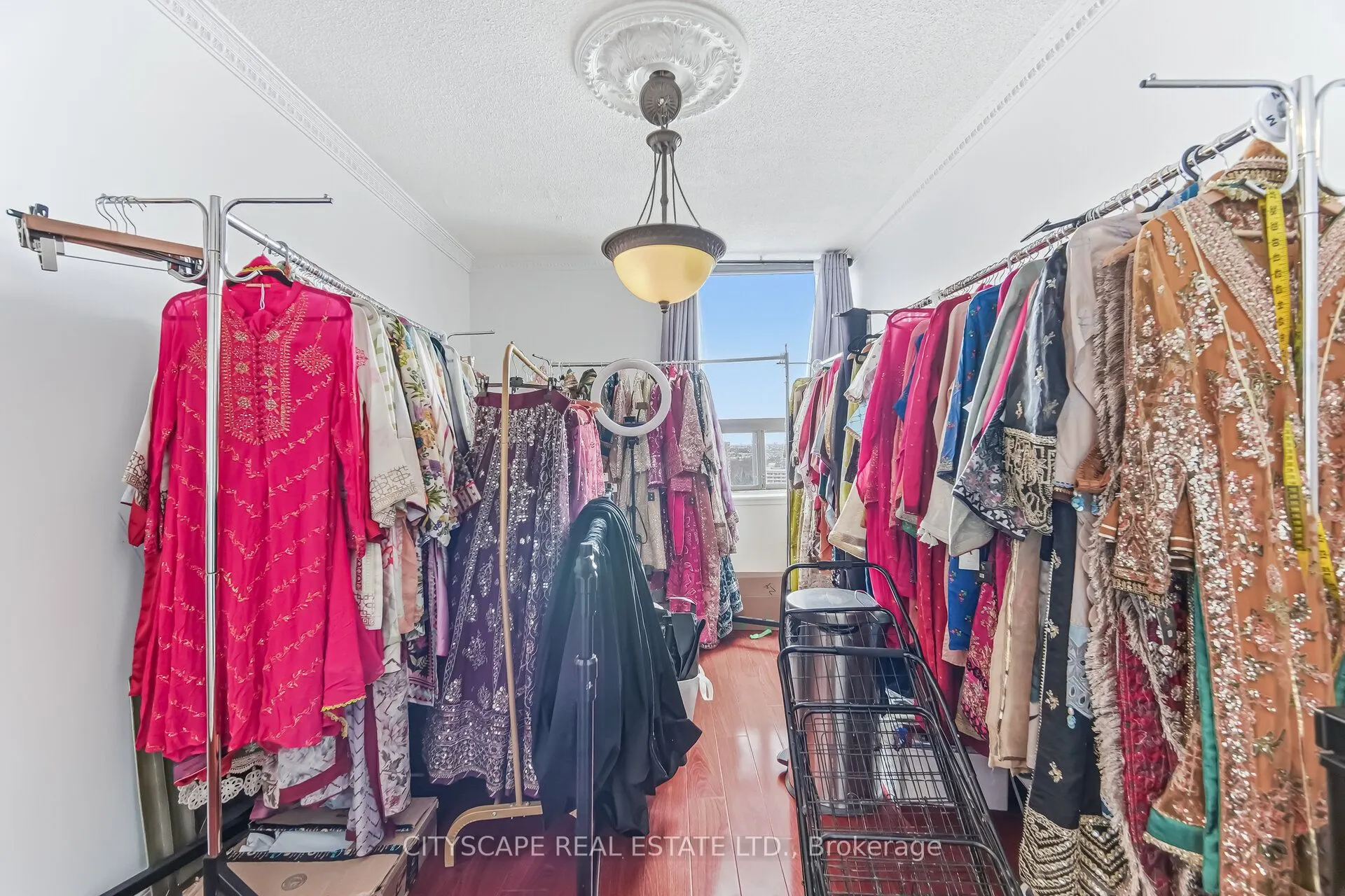 20 Mississauga Valley Boulevard #1706