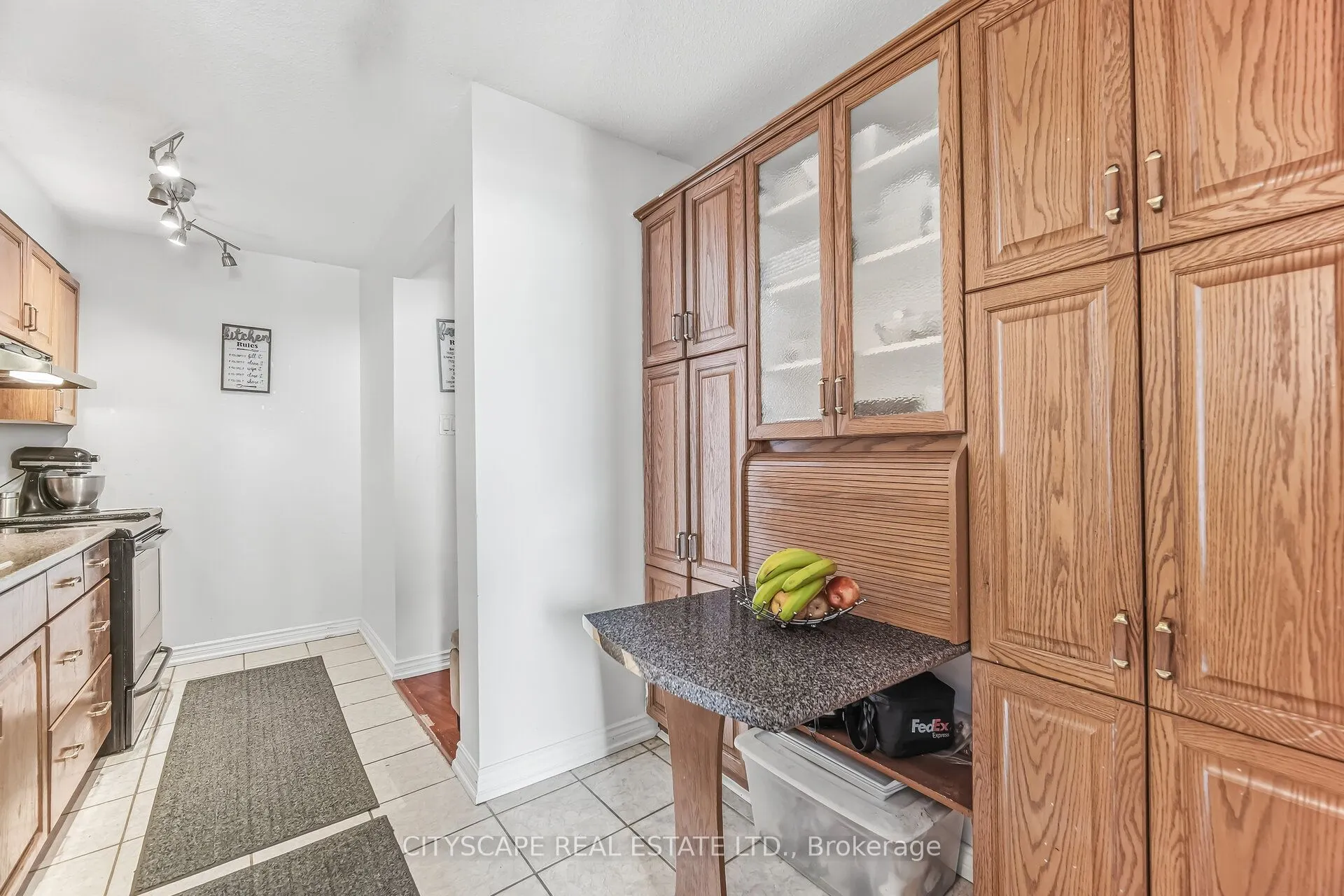 20 Mississauga Valley Boulevard #1706