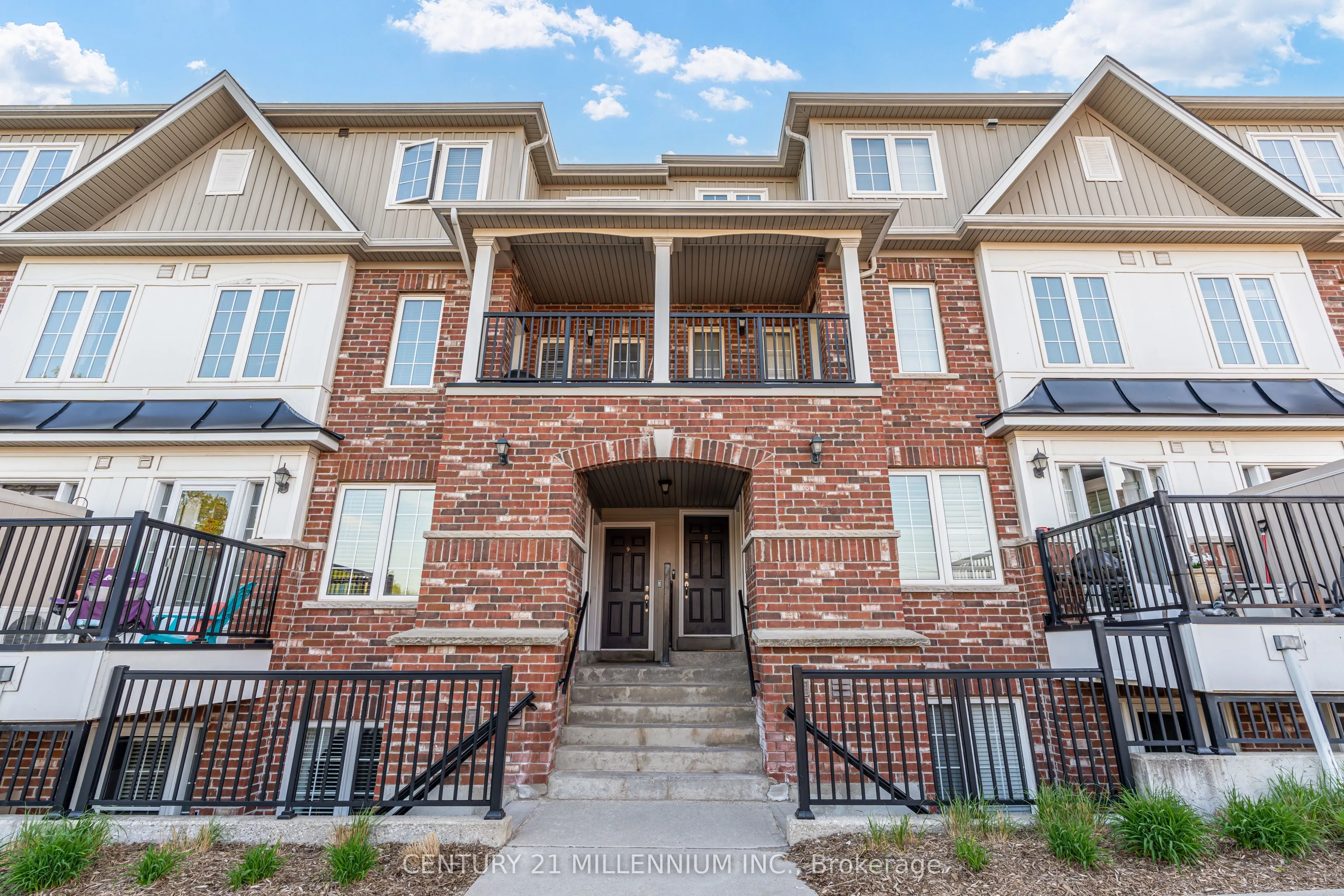 5 Armstrong Street #9