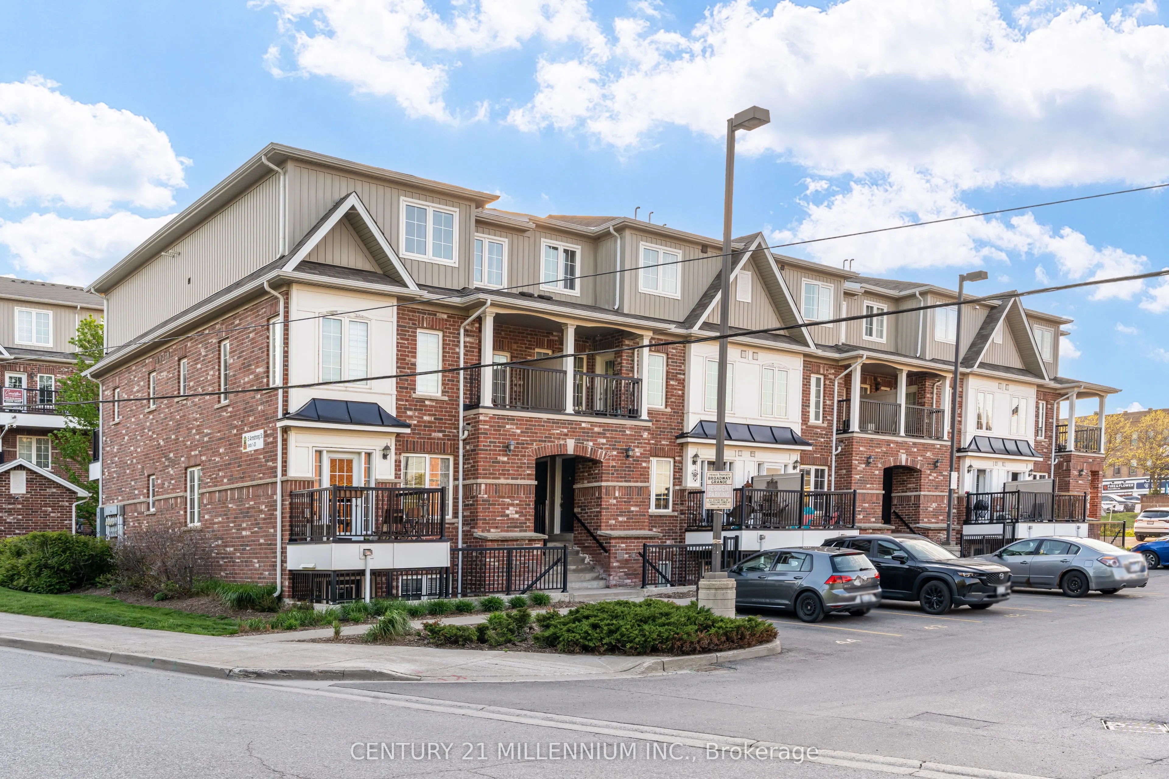 5 Armstrong Street #9