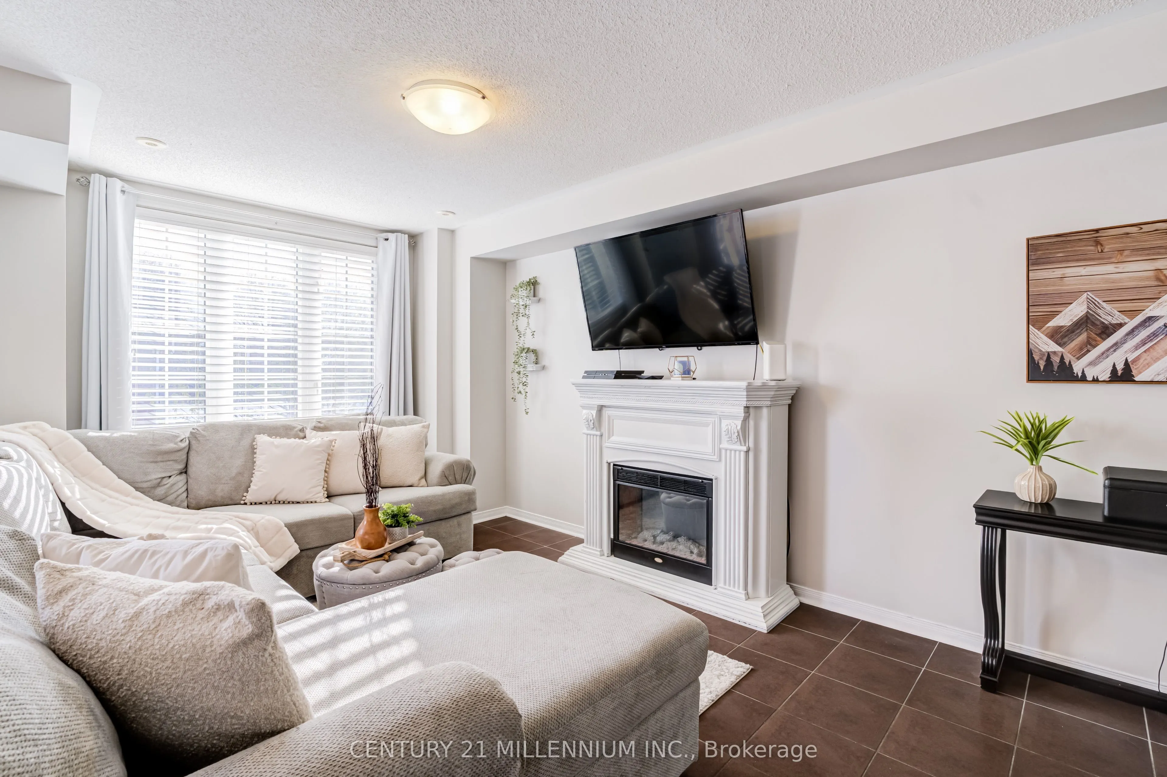 5 Armstrong Street #9