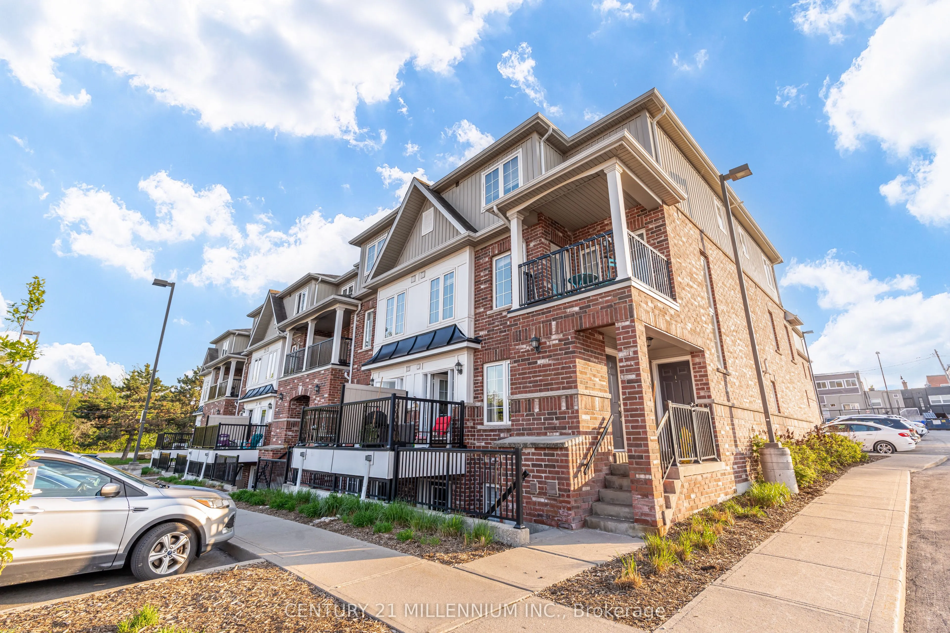 5 Armstrong Street #9