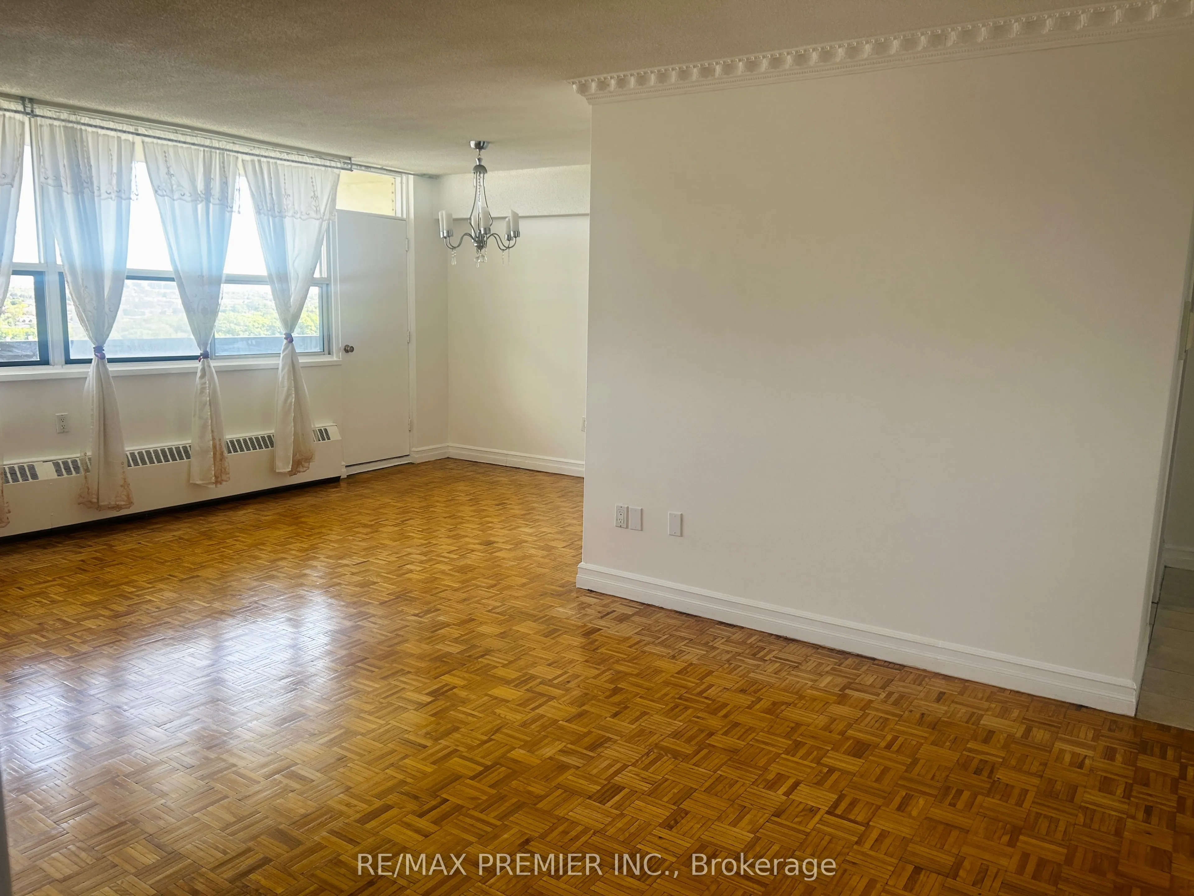 1455 Lawrence Avenue W #2004
