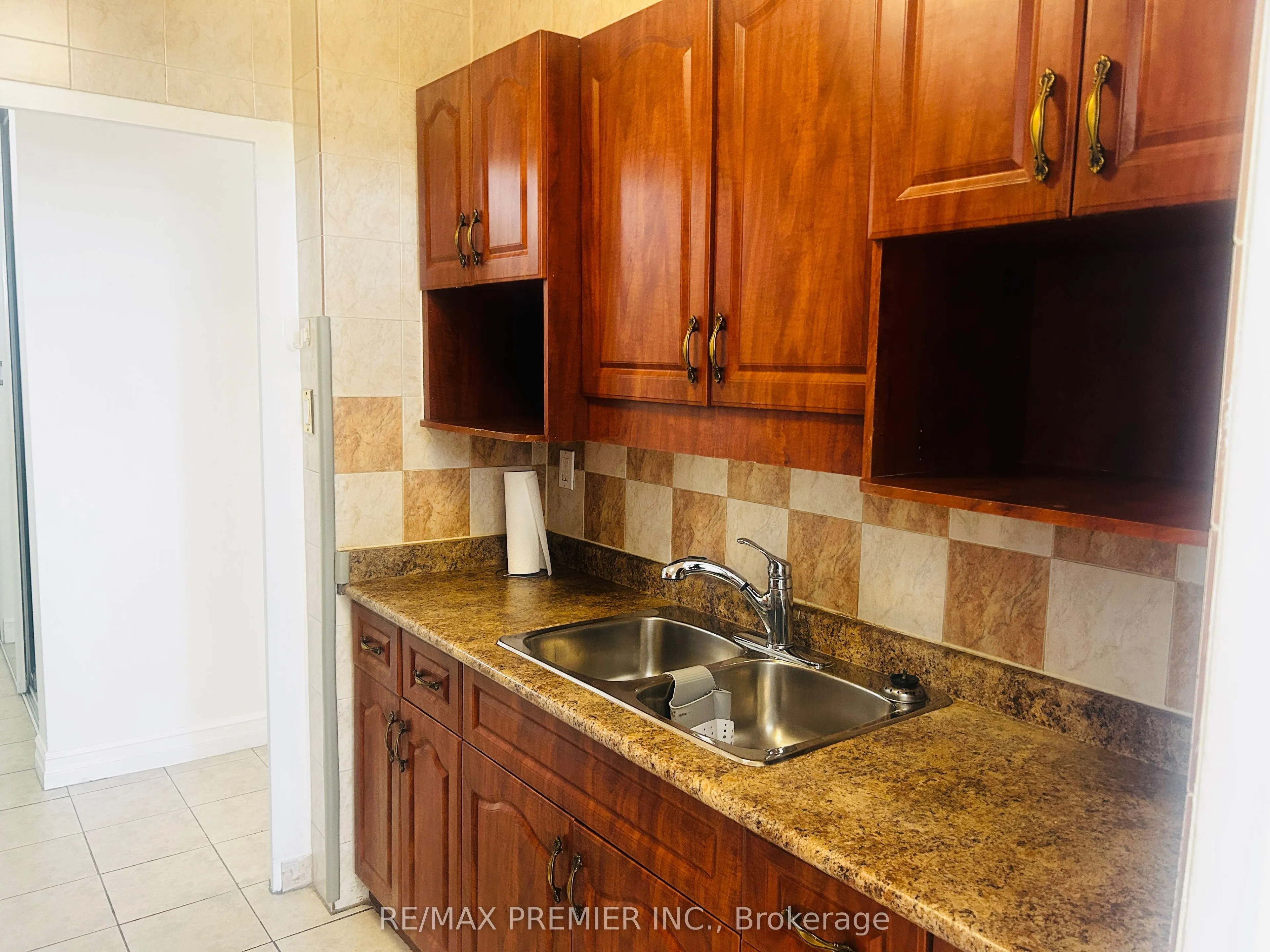 1455 Lawrence Avenue W #2004