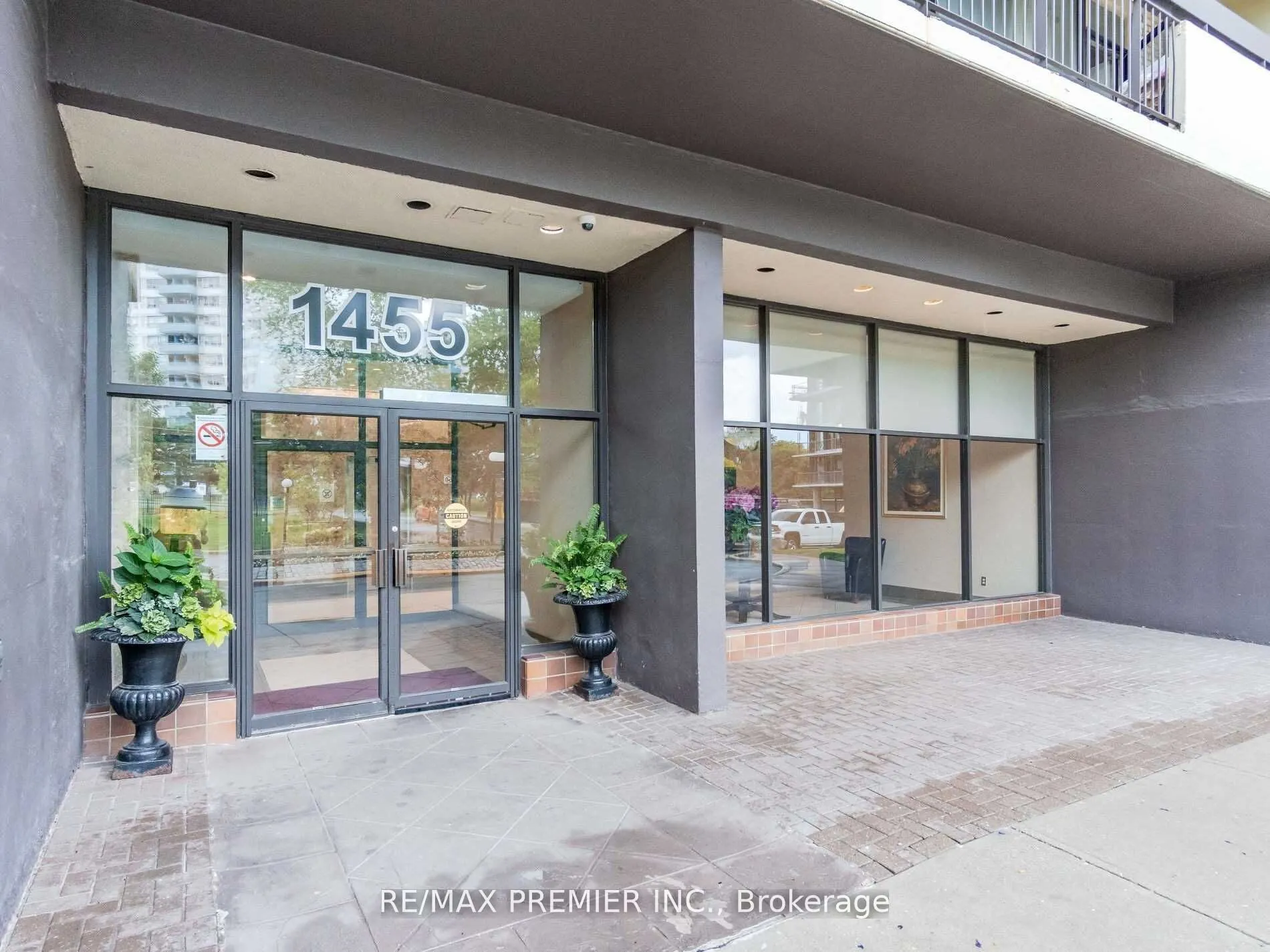 1455 Lawrence Avenue W #2004