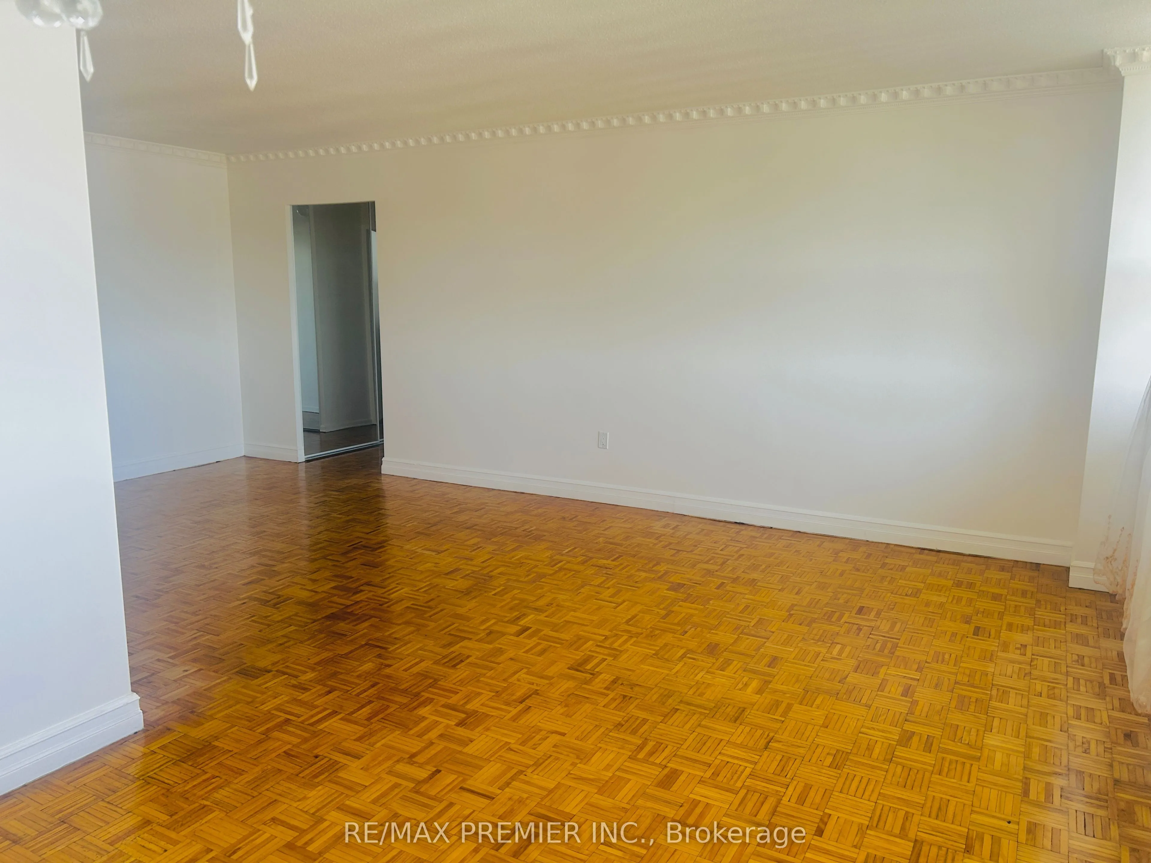 1455 Lawrence Avenue W #2004