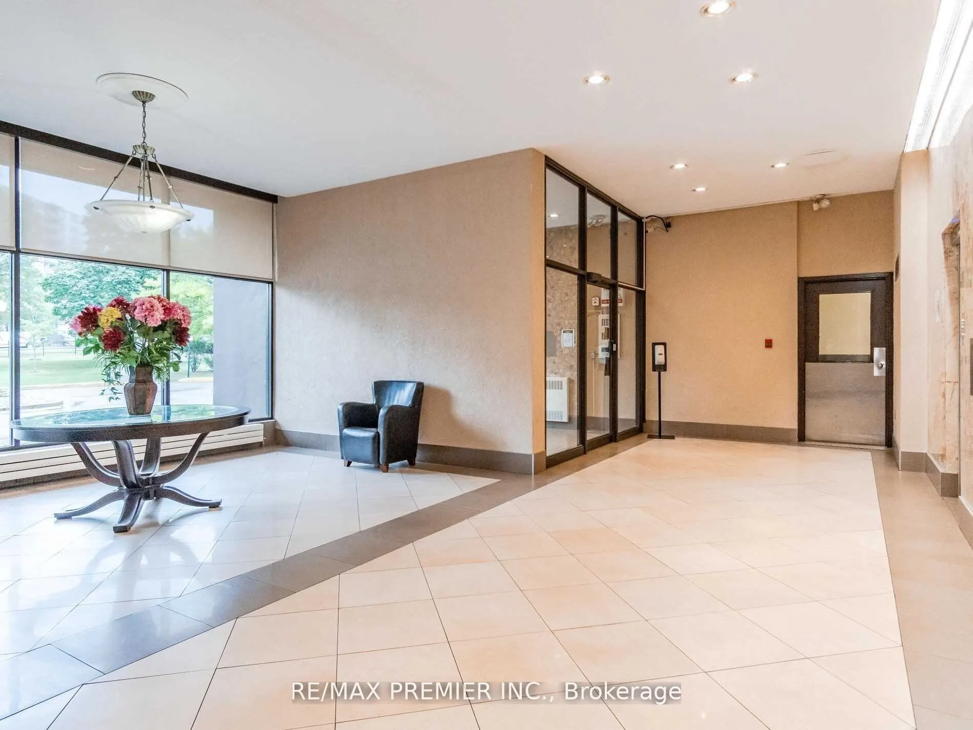1455 Lawrence Avenue W #2004