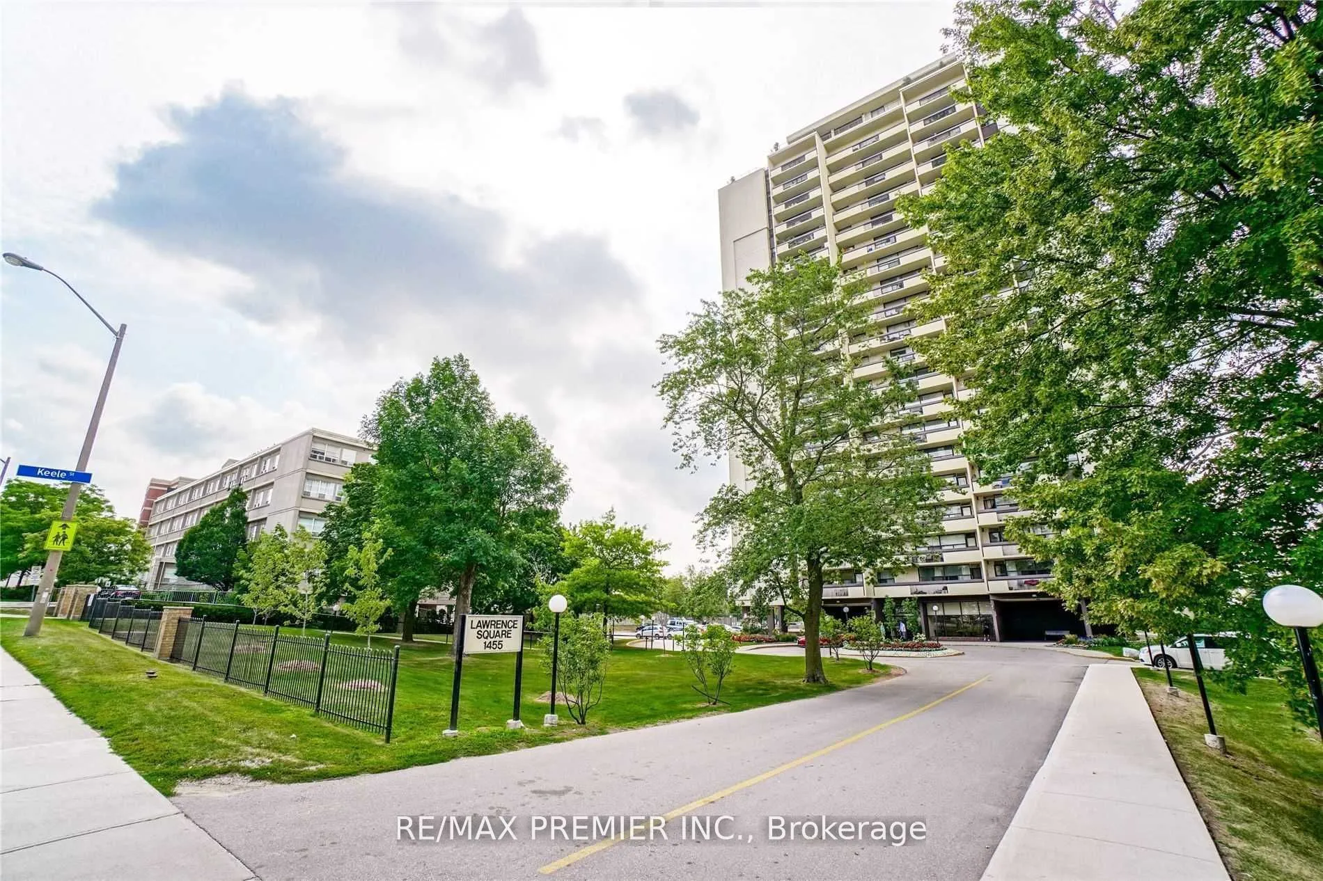 1455 Lawrence Avenue W #2004