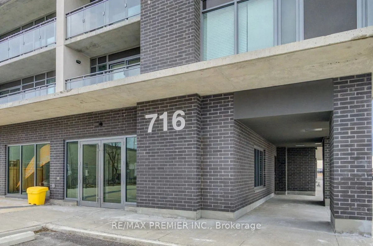716 Main Street E #905