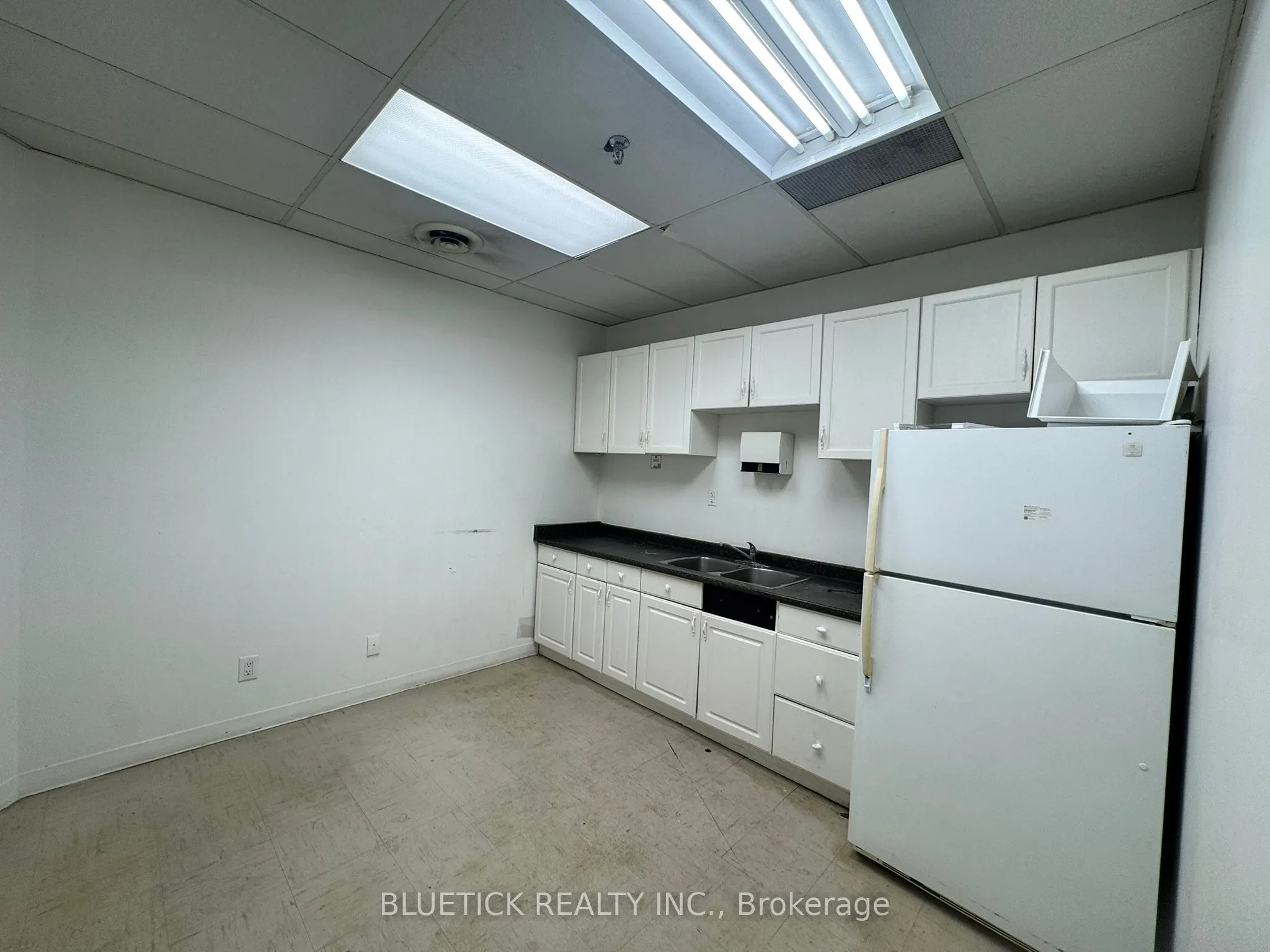 12 Bram Court #17-18