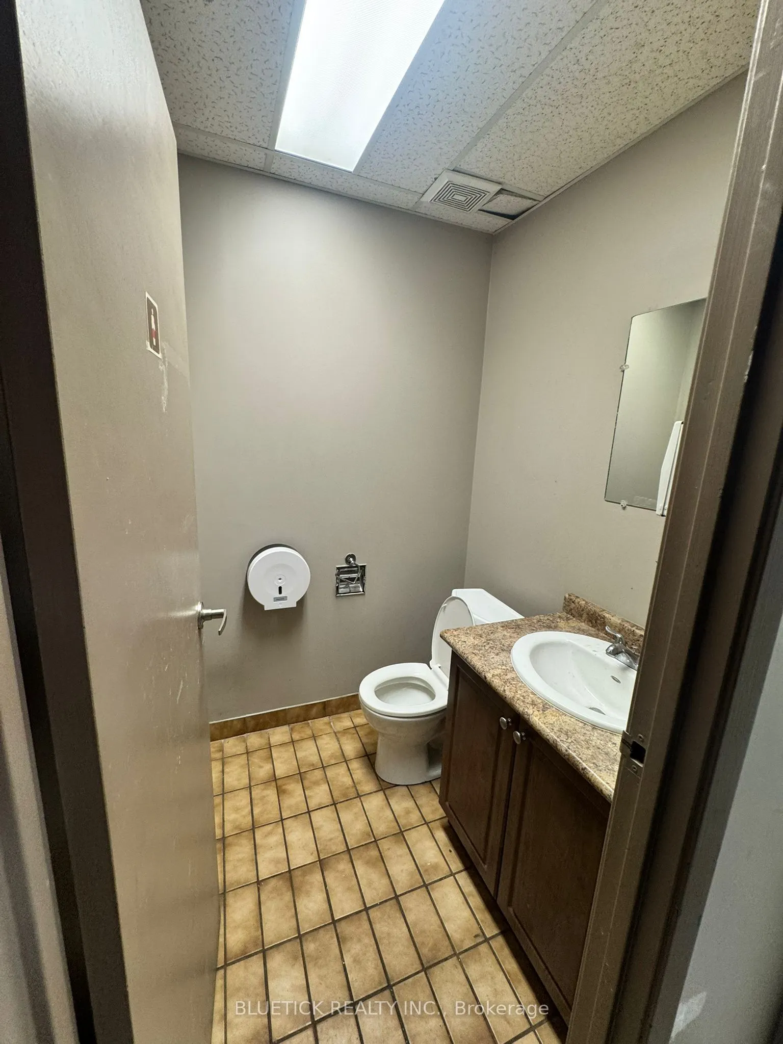 12 Bram Court #17-18