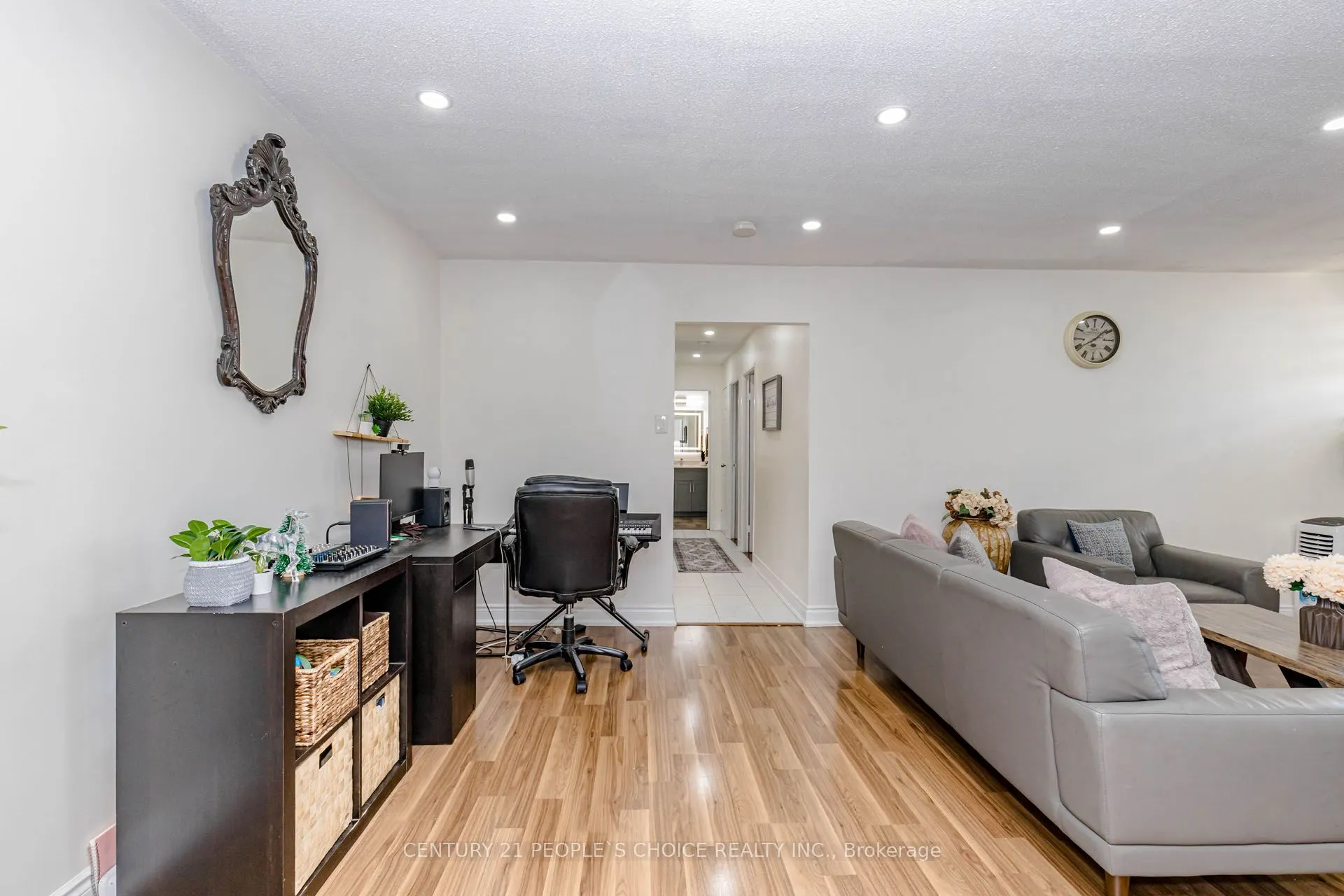3577 Derry Road E #906