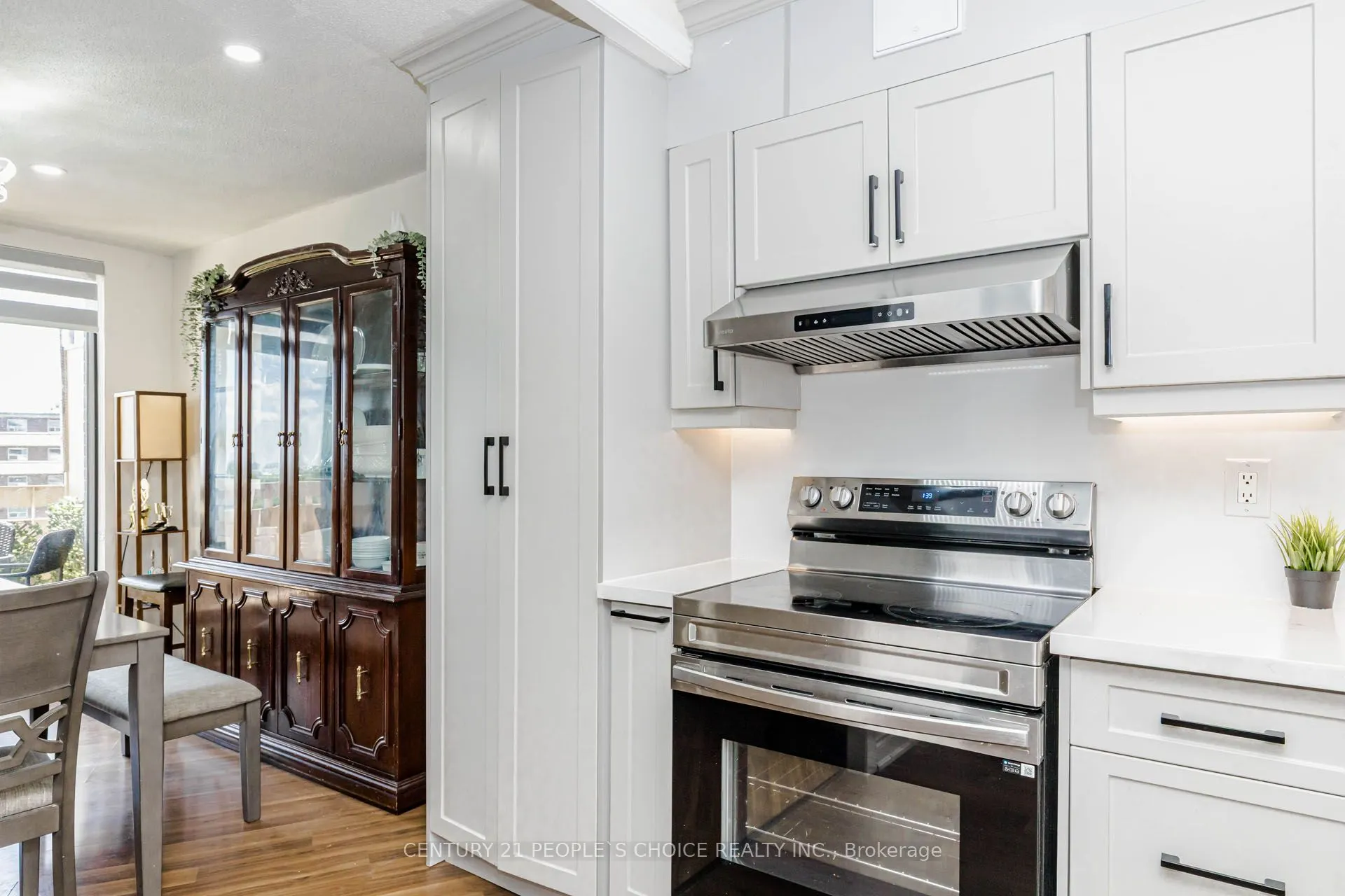 3577 Derry Road E #906