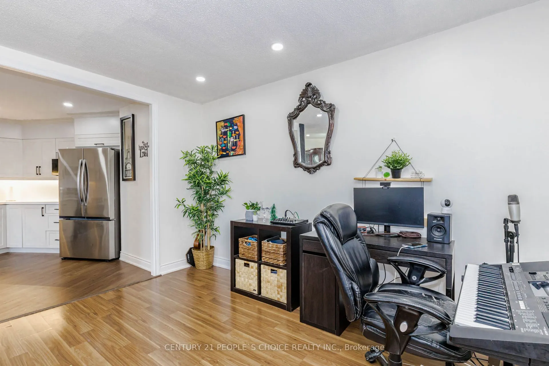 3577 Derry Road E #906