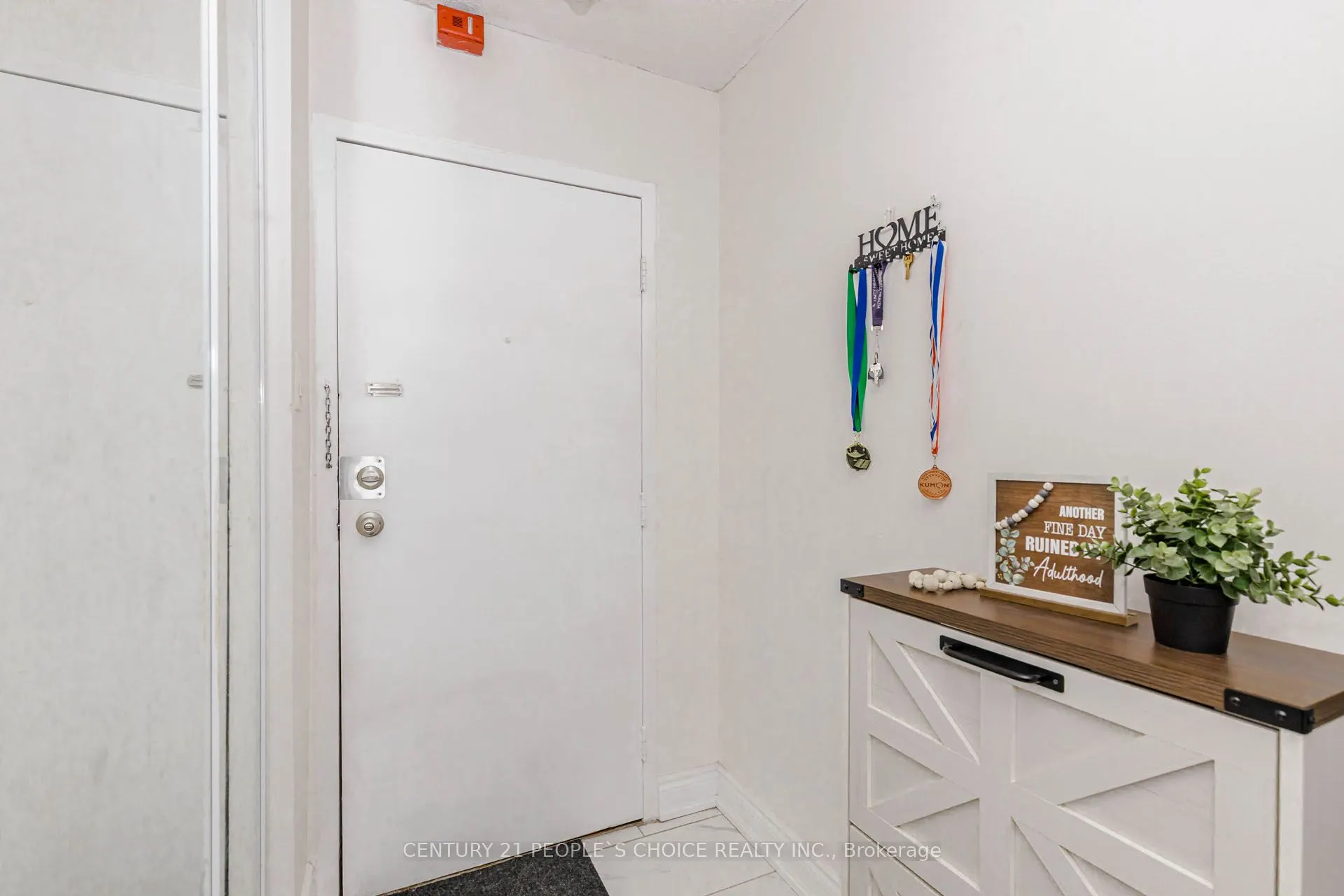 3577 Derry Road E #906