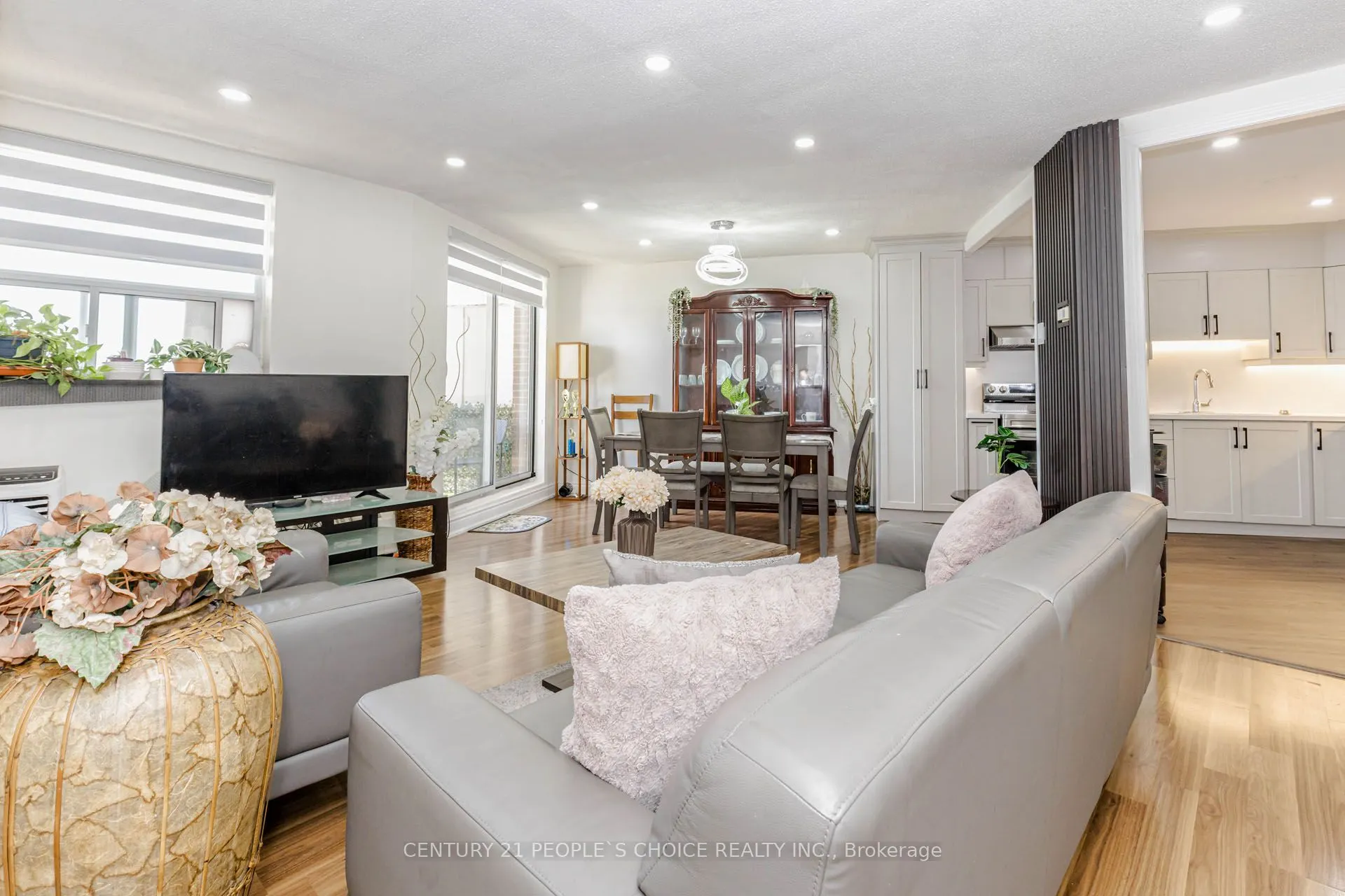 3577 Derry Road E #906