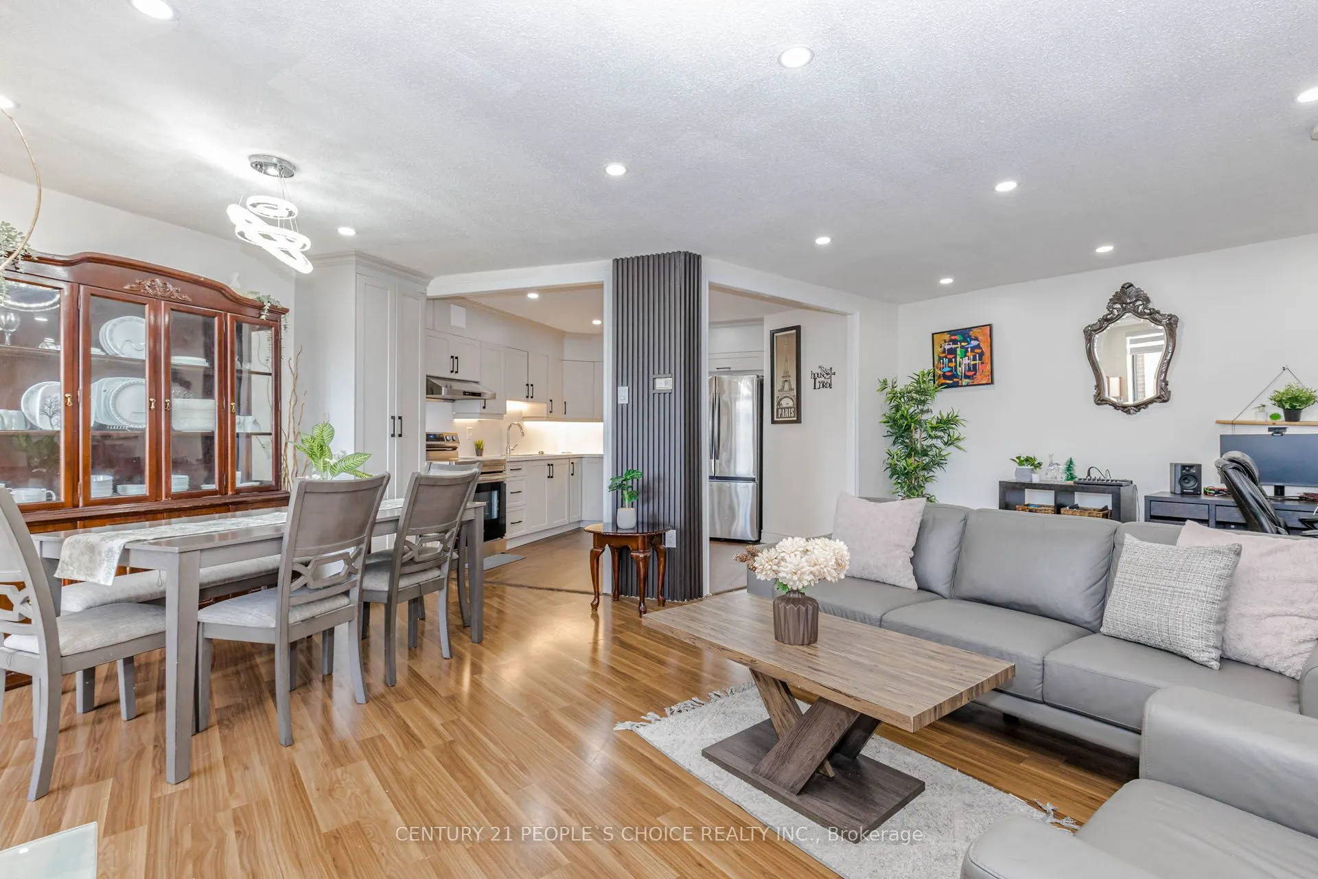 3577 Derry Road E #906
