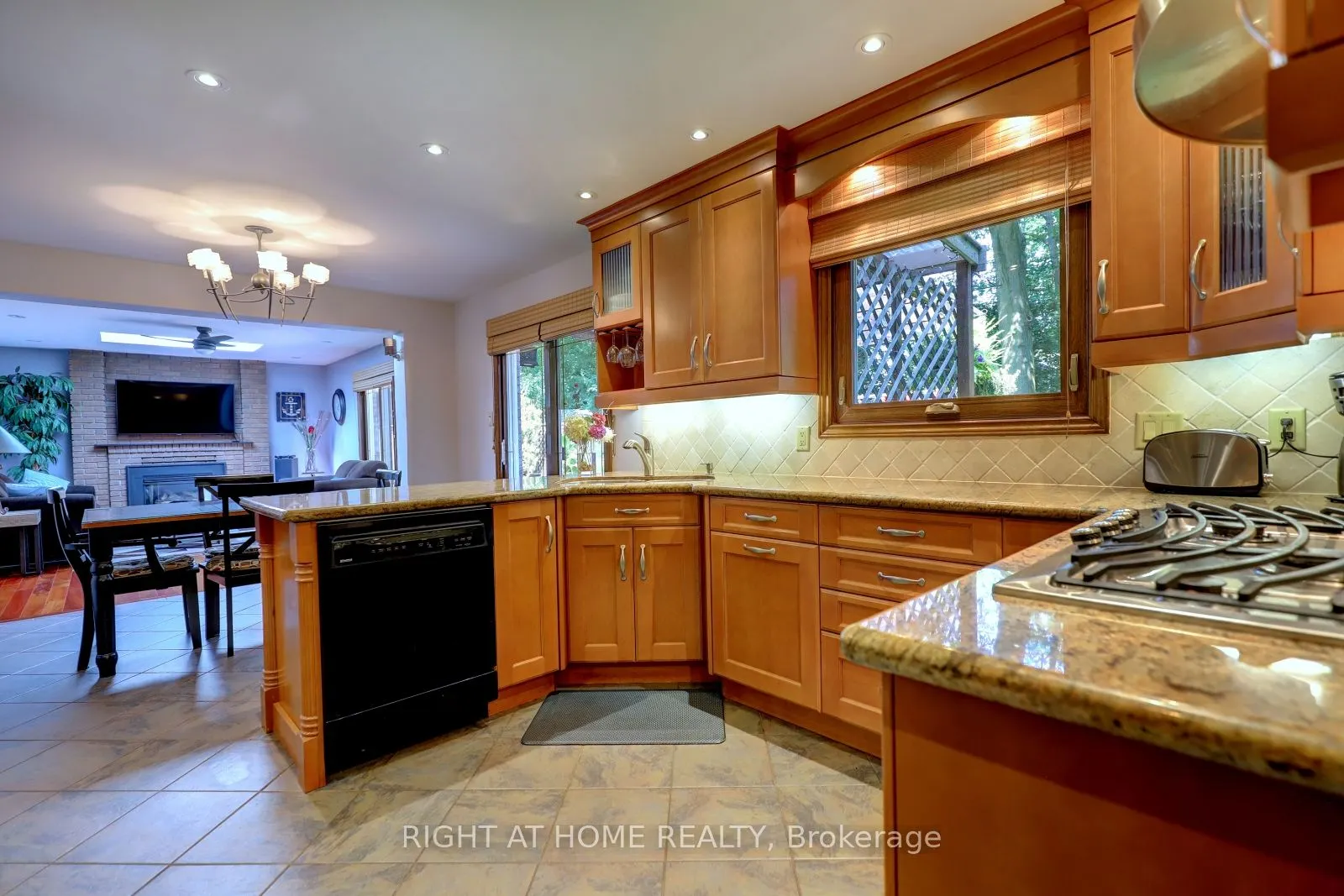 1412 Carmen Drive