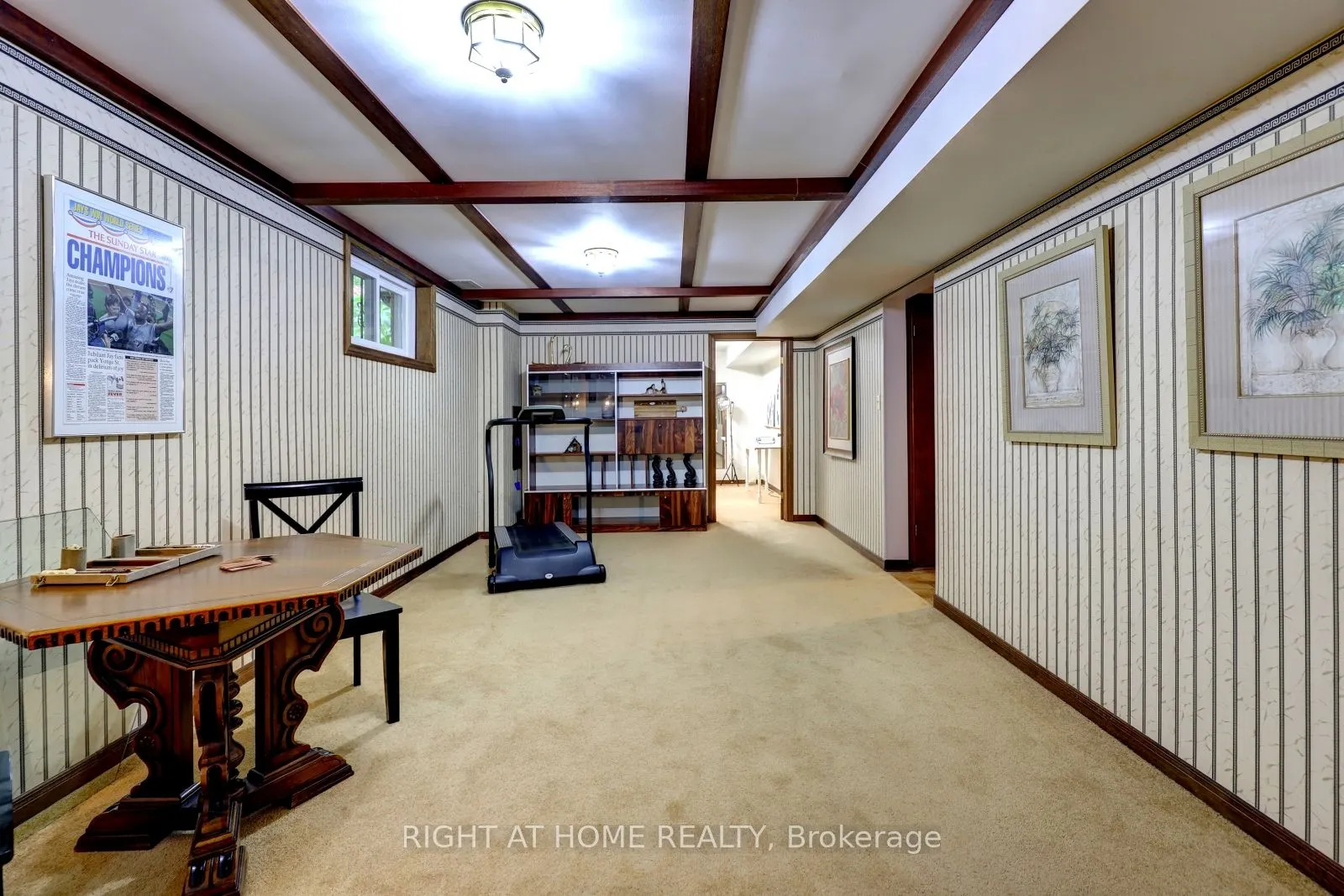 1412 Carmen Drive