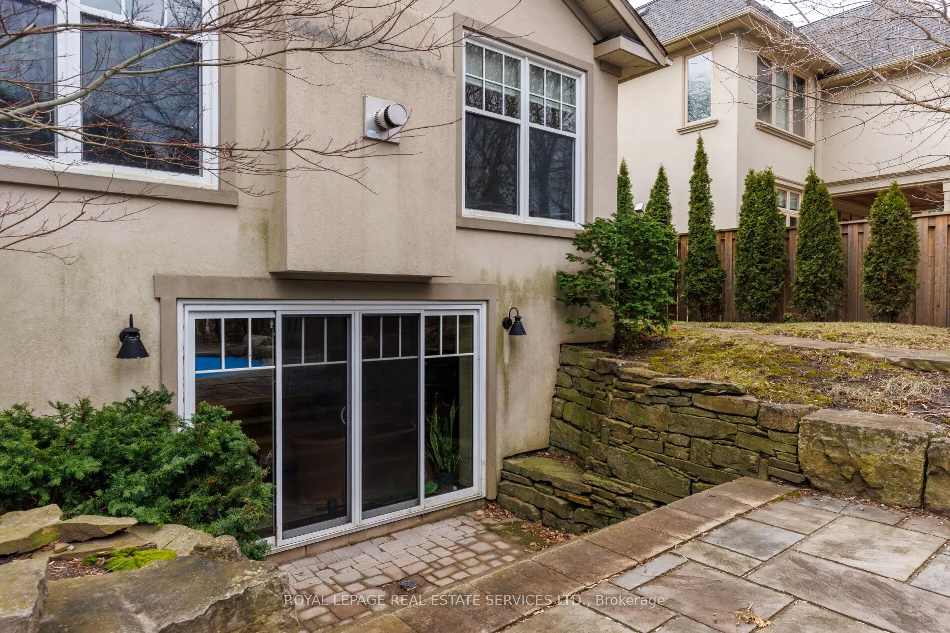 1387 Willowdown Road