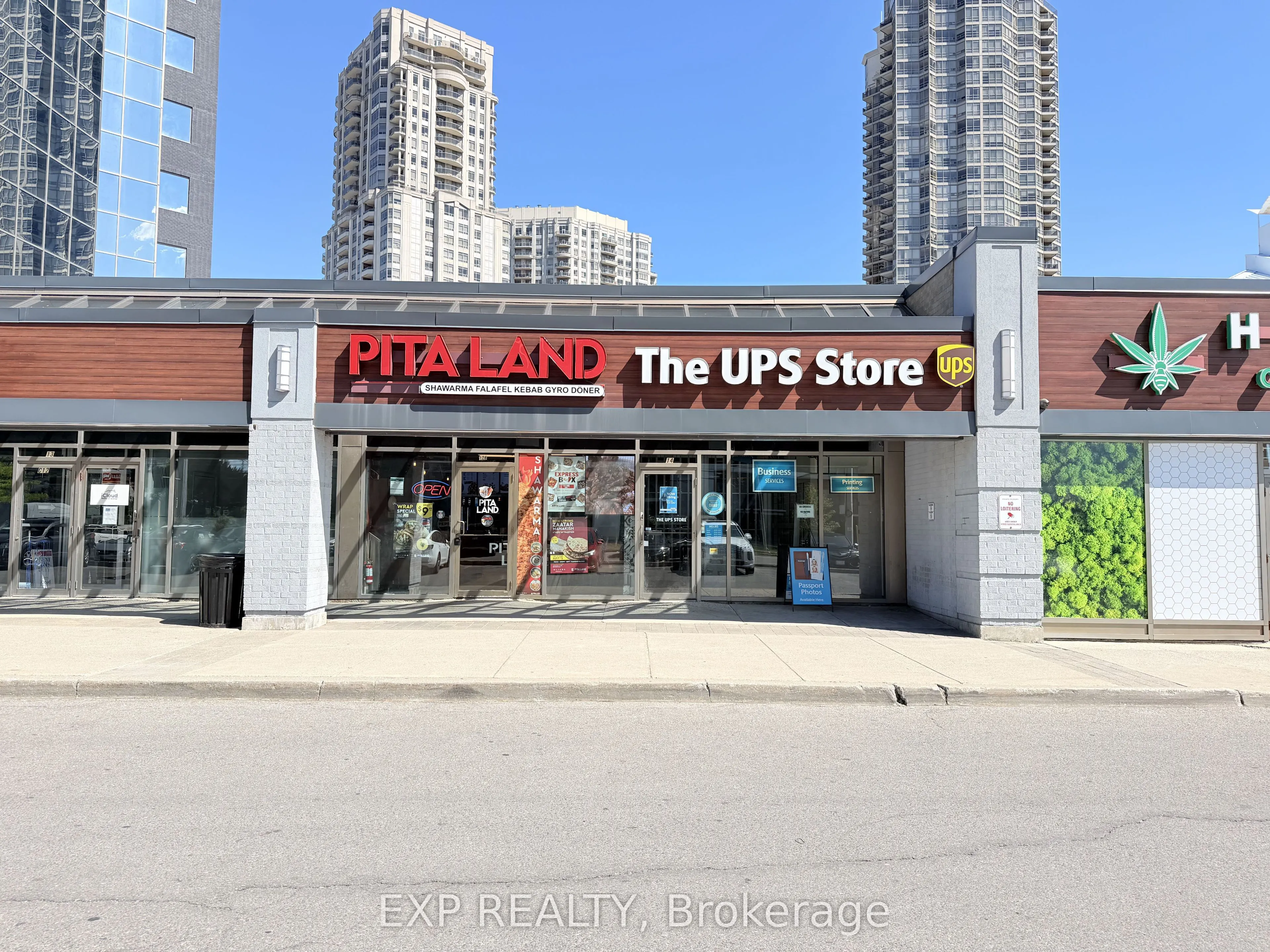 30 Eglinton Avenue W
