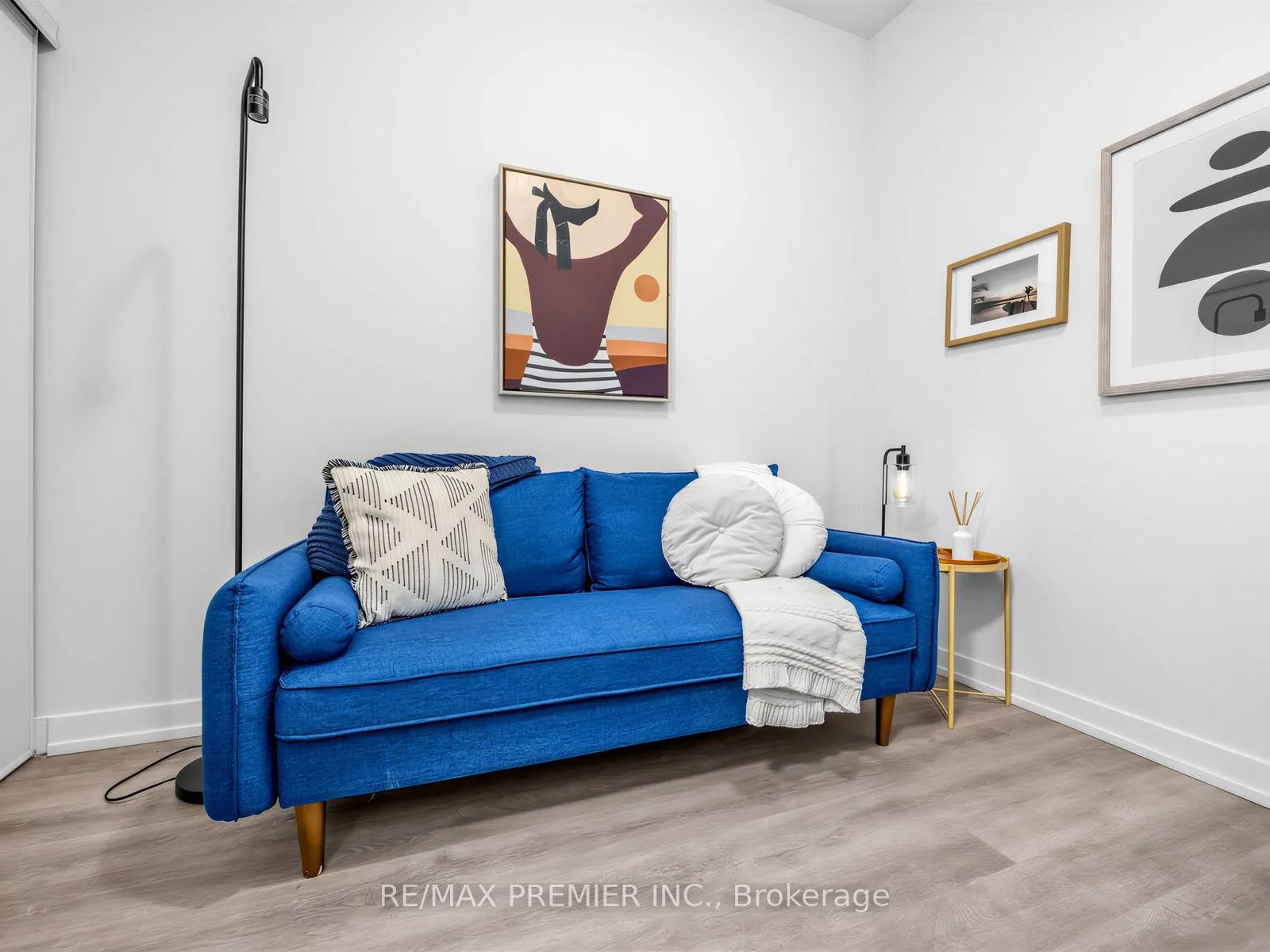 2300 St Clair Avenue W #615