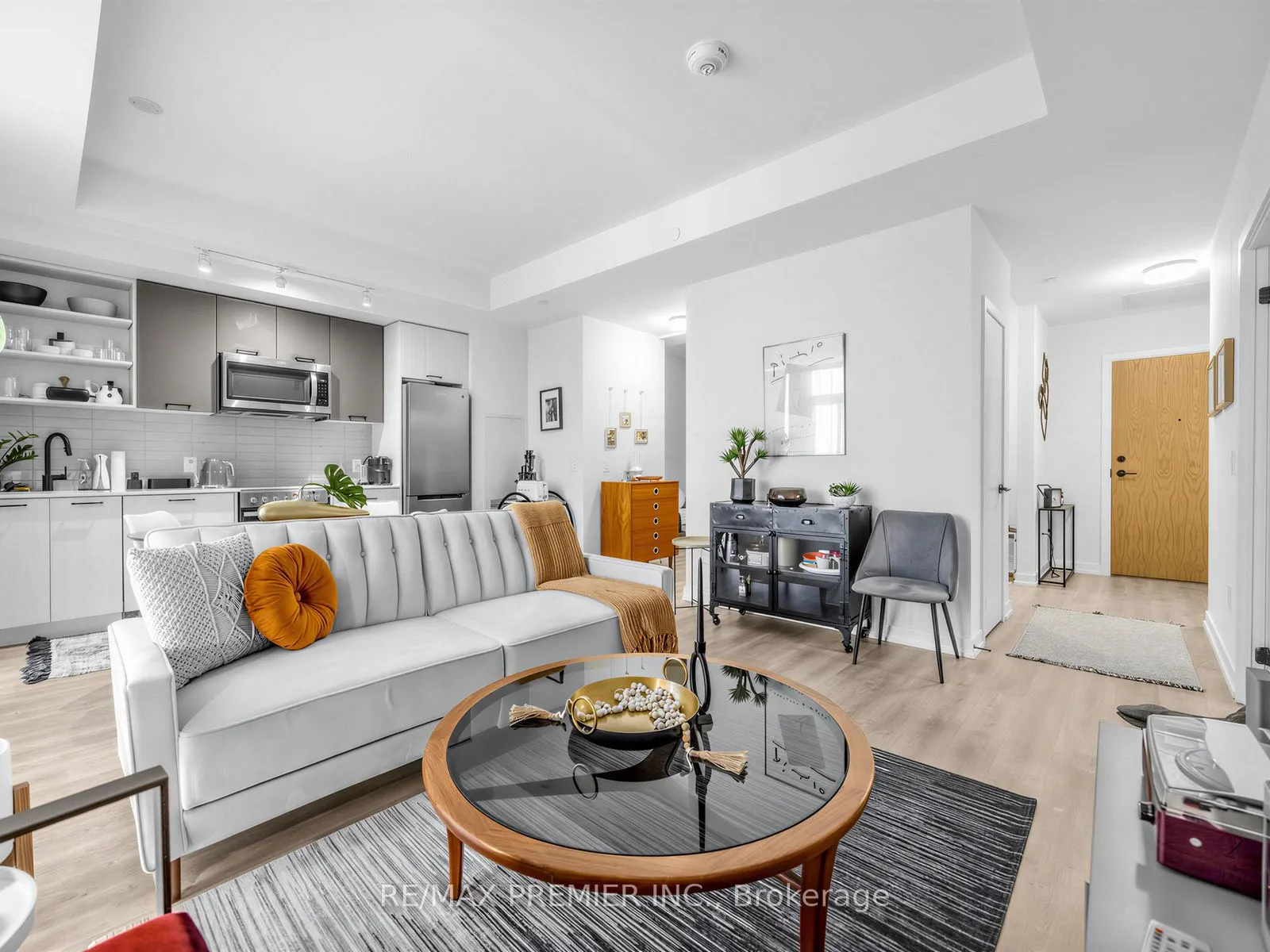 2300 St Clair Avenue W #615